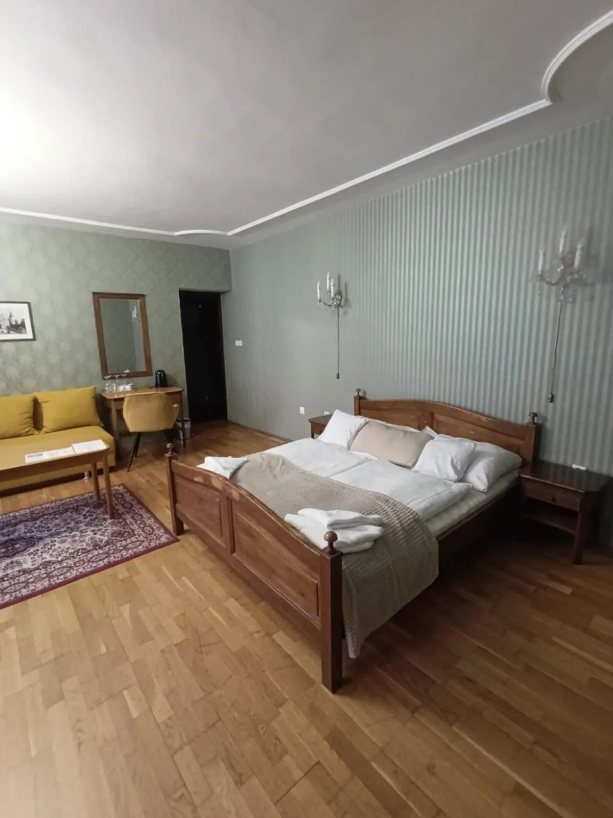 Bed in Hotel Salamander - Garni