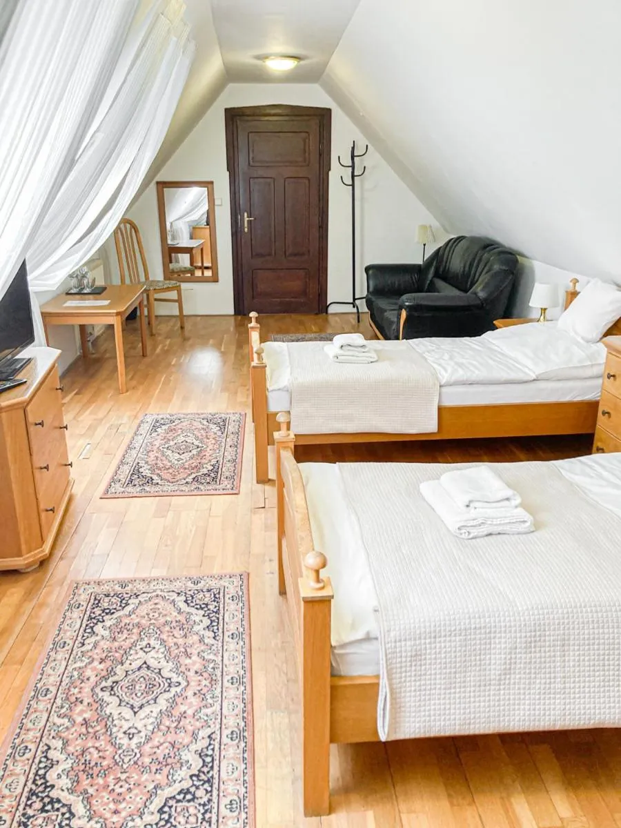 Bed in Hotel Salamander - Garni