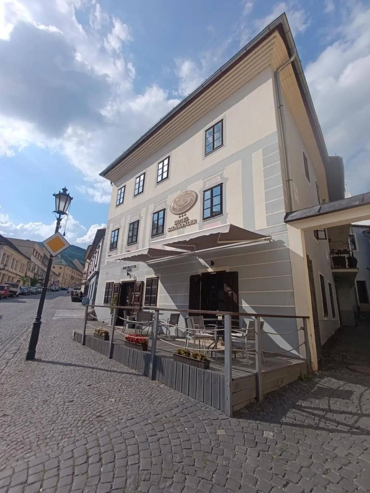 Hotel Salamander - Garni