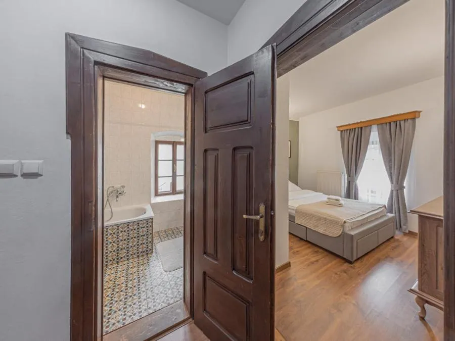 Bed in Hotel Salamander - Garni