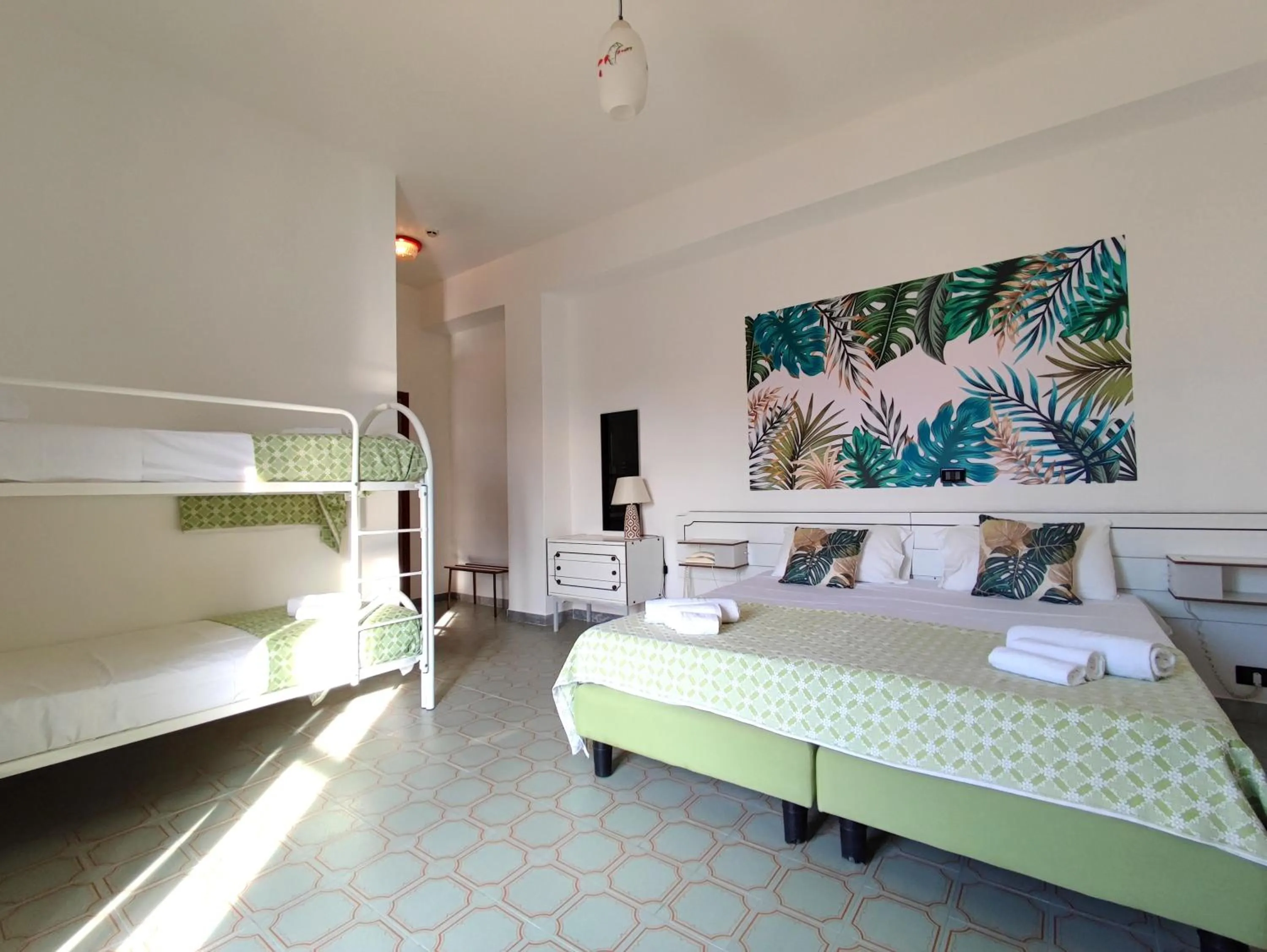 Bedroom, Bed in Hotel TEA - Praia a Mare
