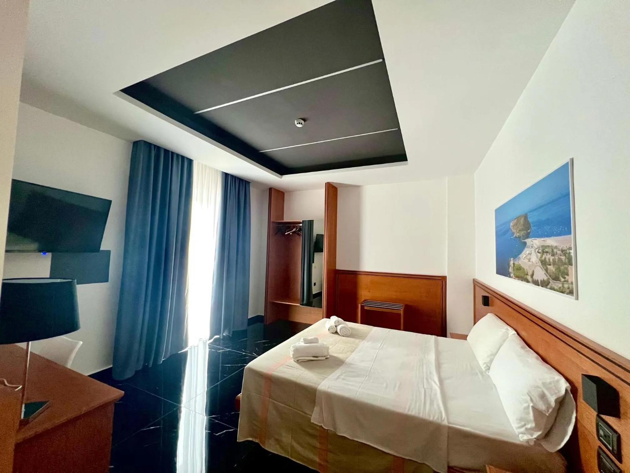 Bedroom, Bed in Hotel TEA - Praia a Mare