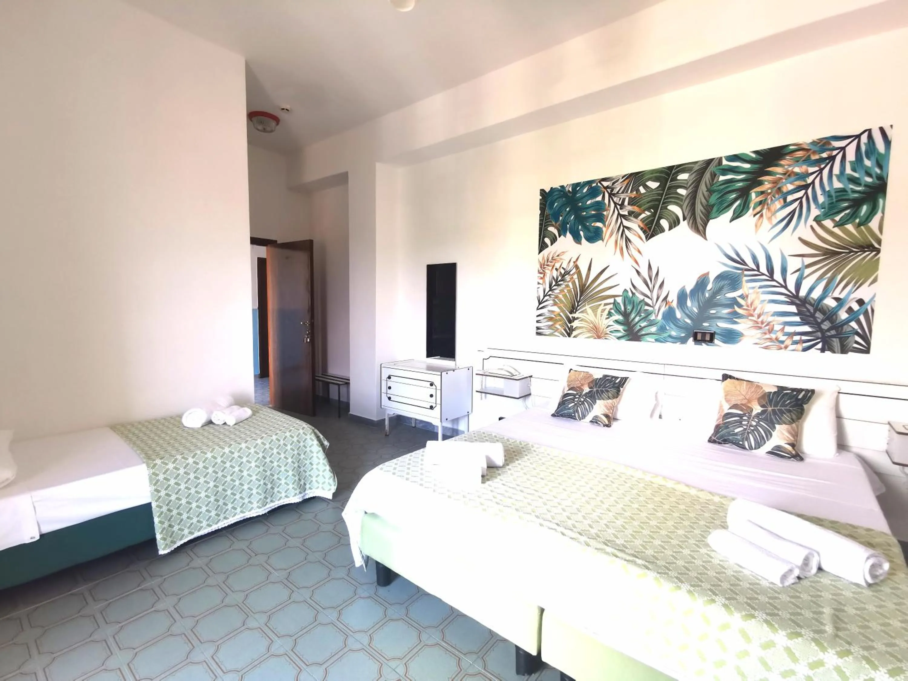 Bedroom, Bed in Hotel TEA - Praia a Mare