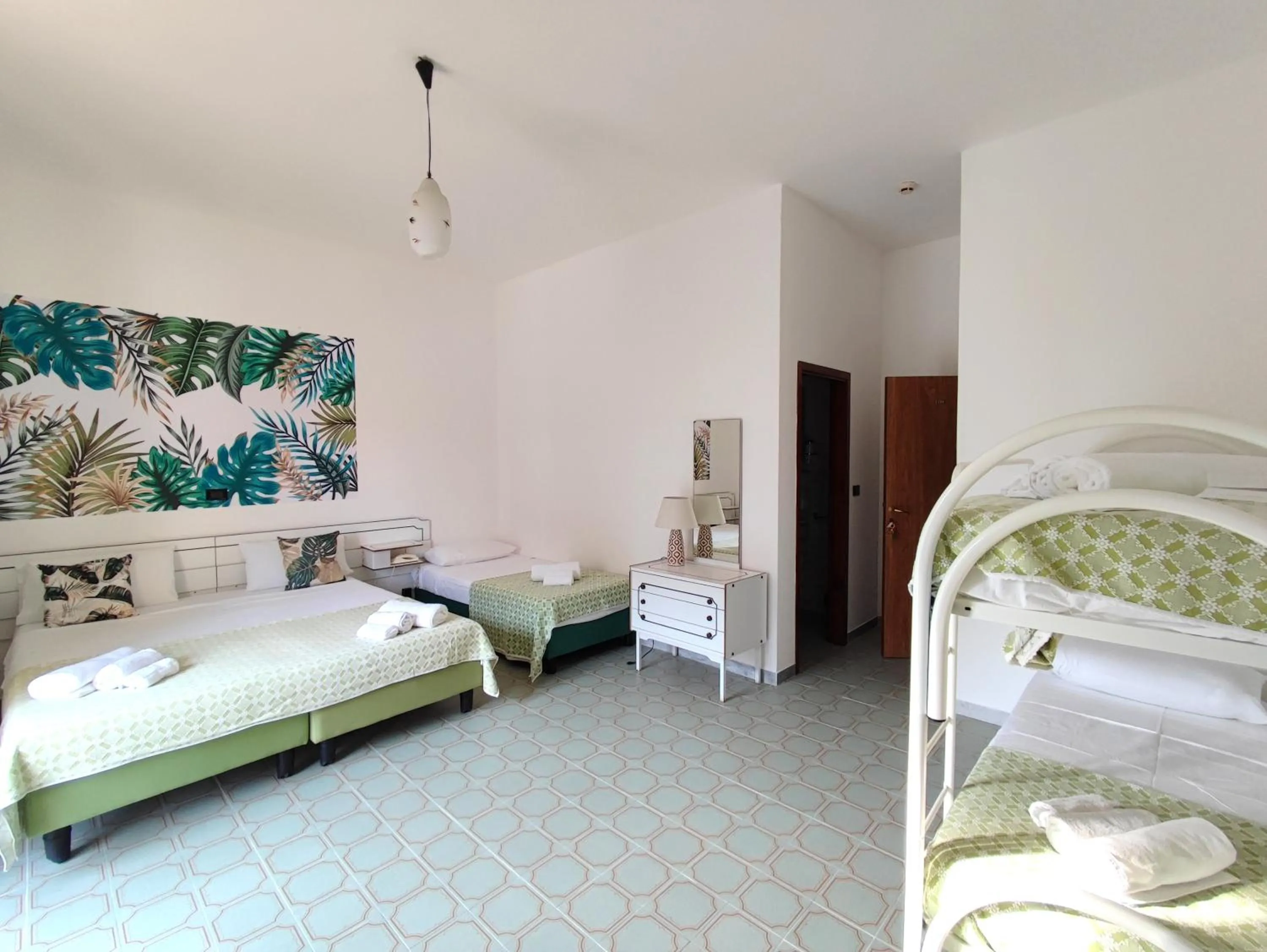 Bedroom, Bed in Hotel TEA - Praia a Mare