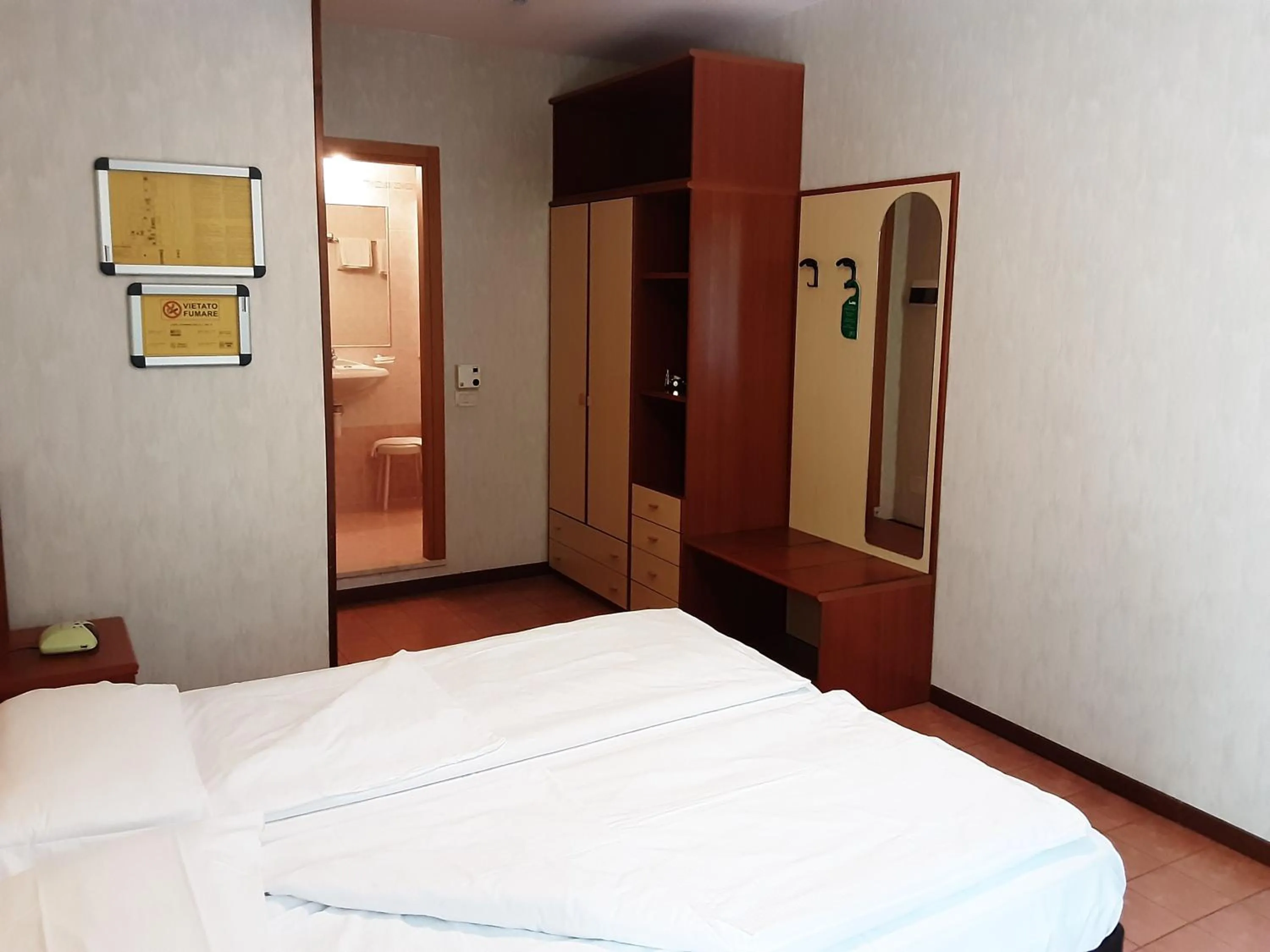 Bed in Hotel Florida