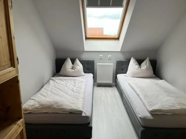 Photo of the whole room, Bed in Neustädter Hof Hotel Garni