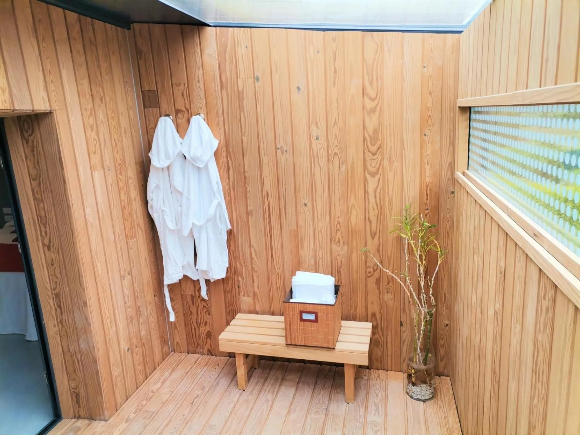 Other in Motel Latino