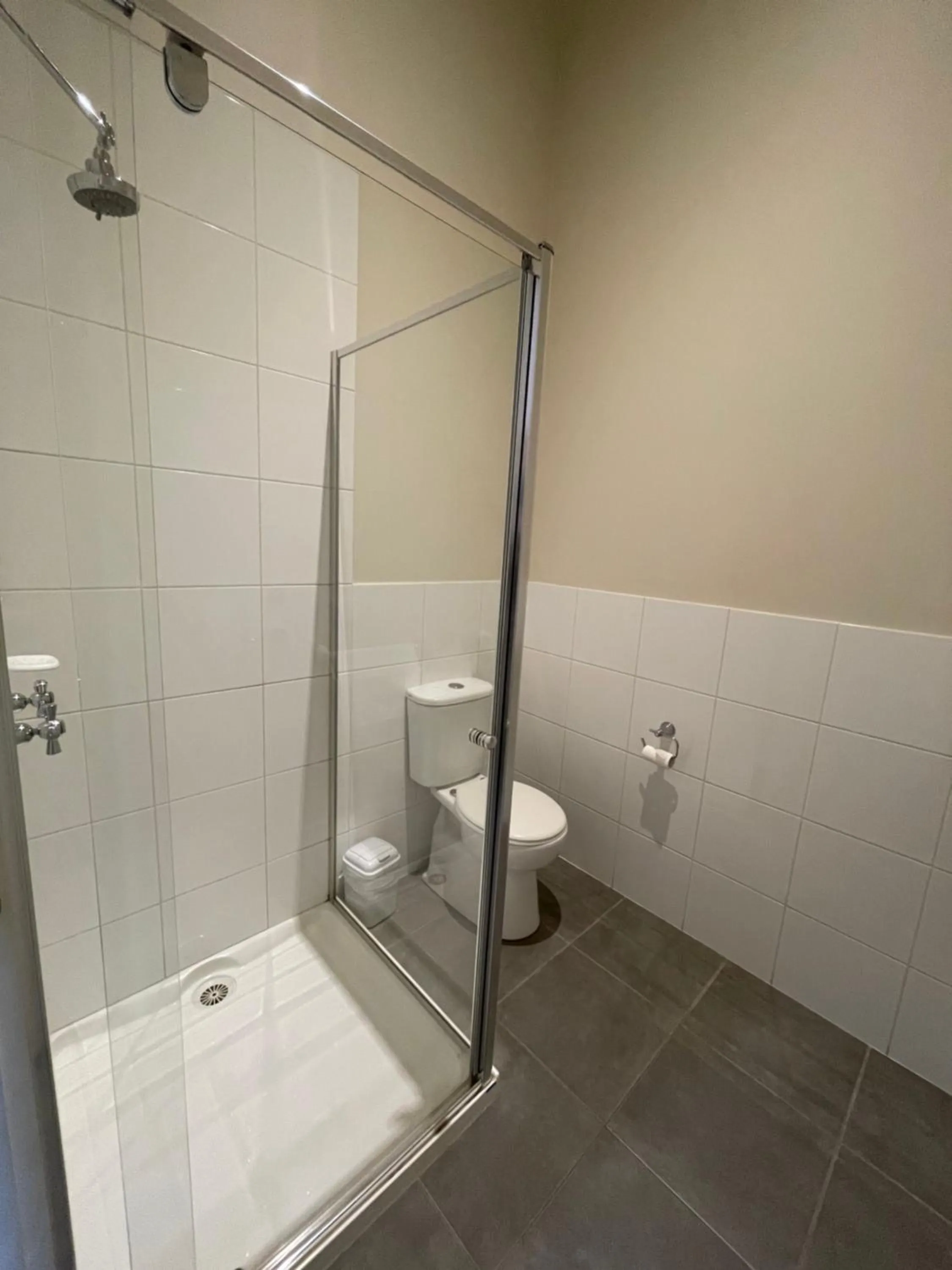 Bathroom in Falcon Hotel Motel