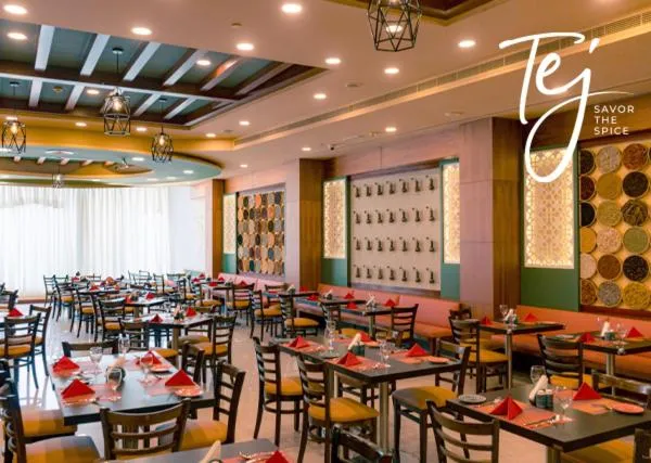 Restaurant/places to eat in Star Metro Deira Hotel Apartments