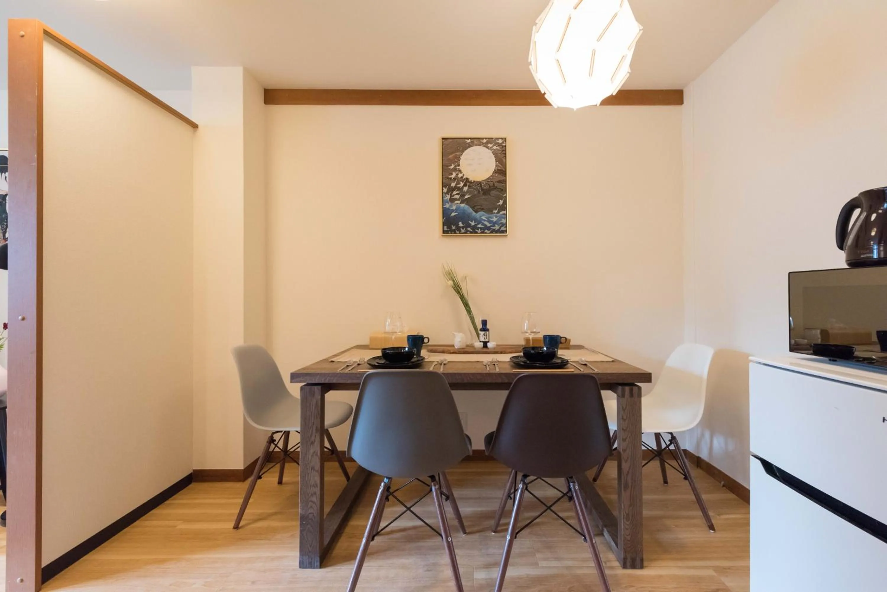 TORA HOTEL Tokyo Ueno 寅ホテル 上野 D