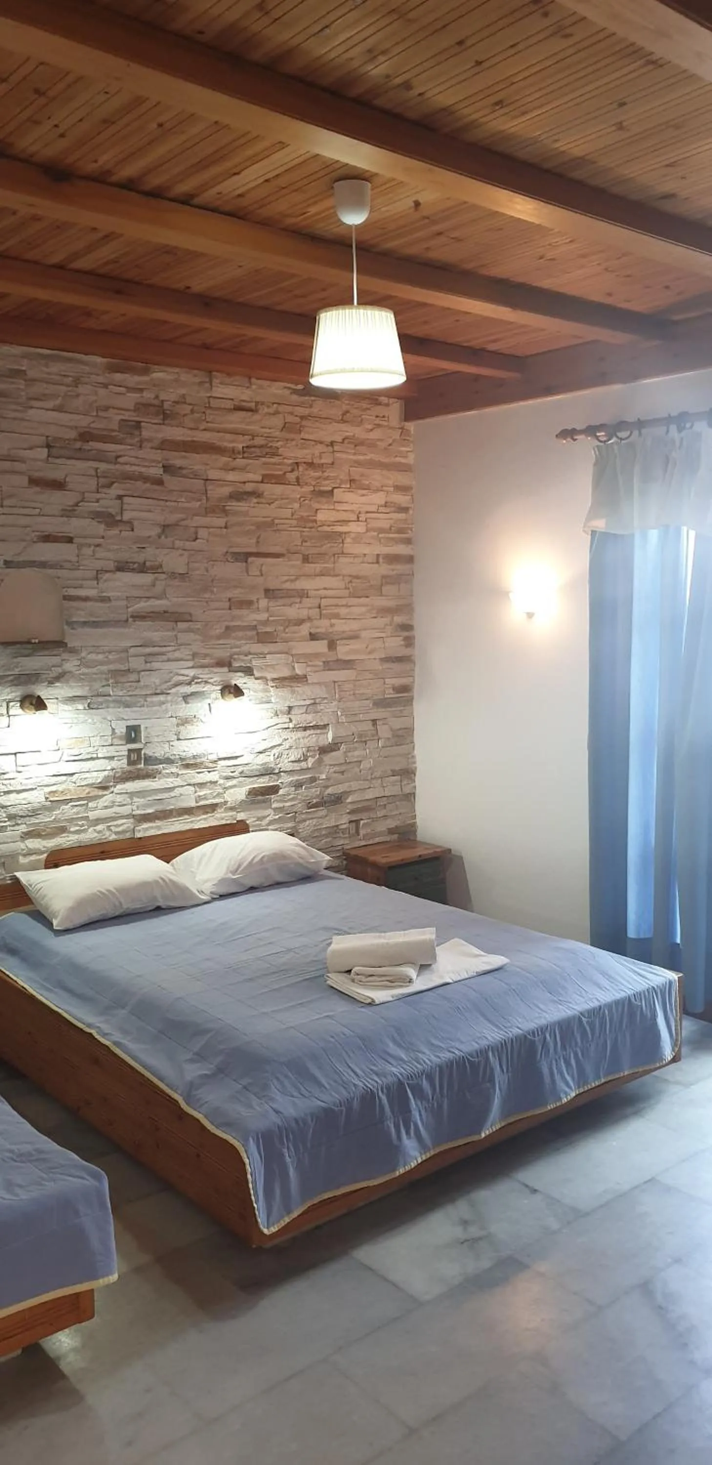 EVI Studios & Apartments