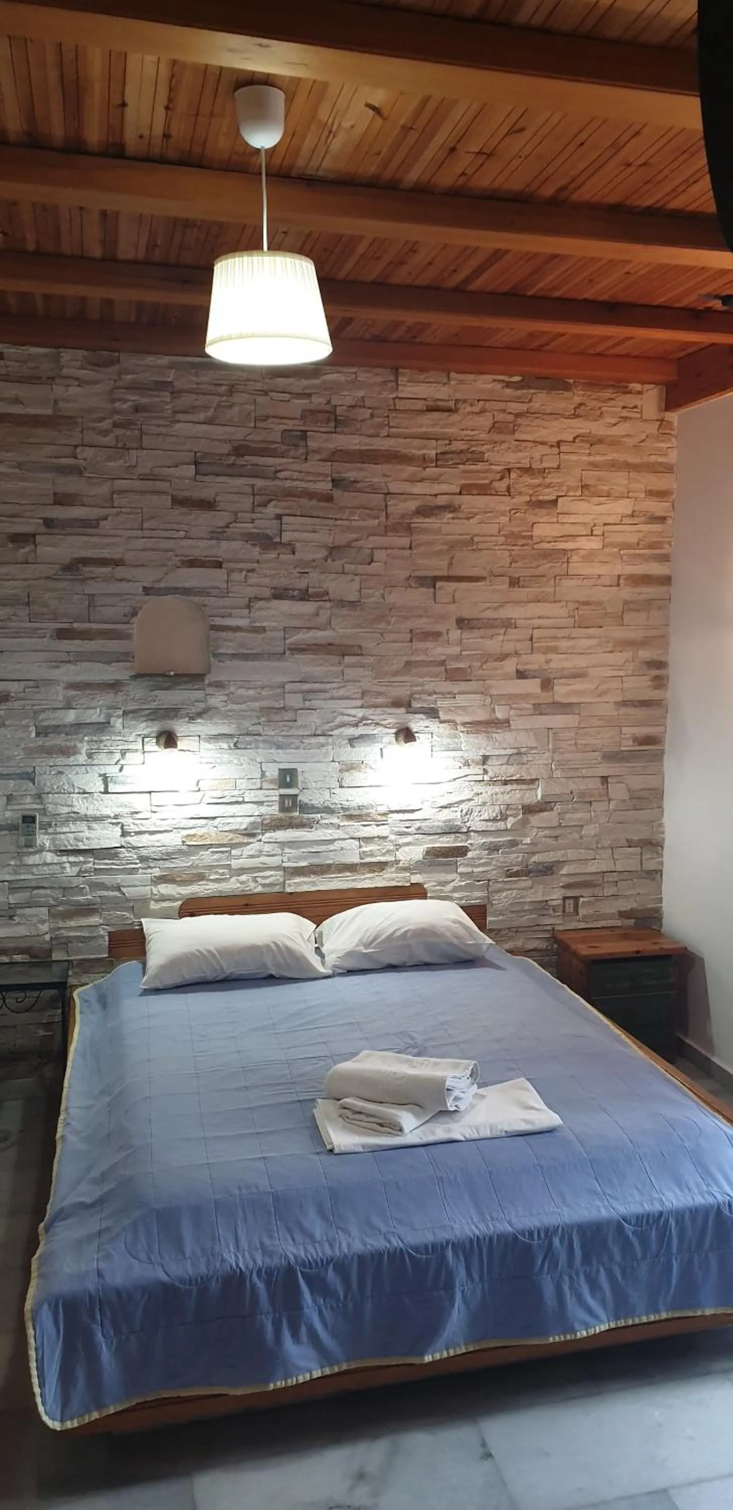 EVI Studios & Apartments