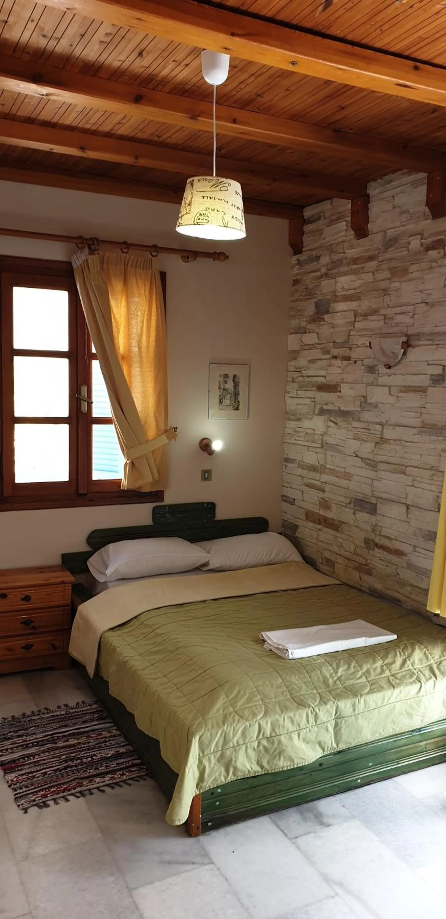 EVI Studios & Apartments