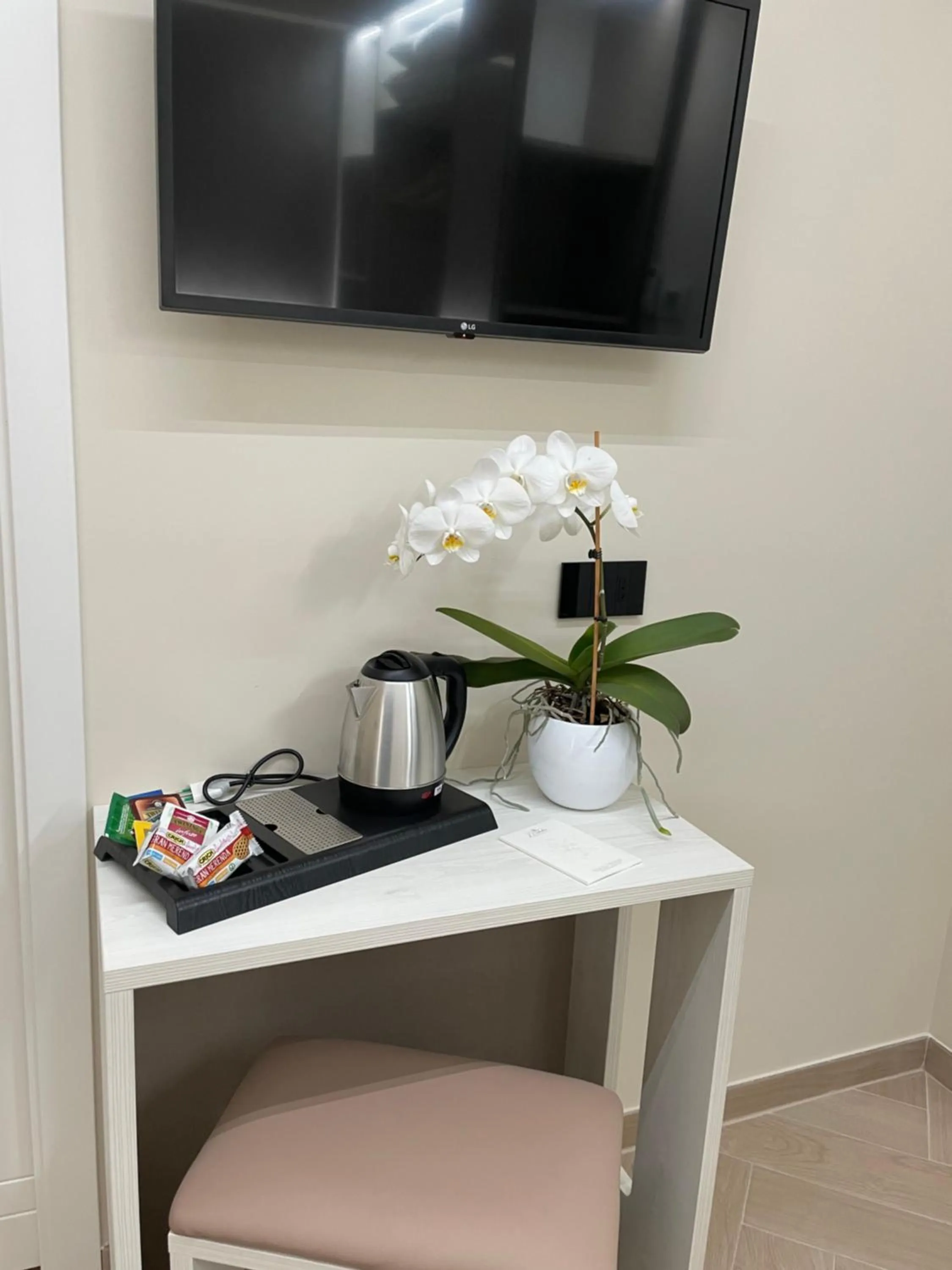 Coffee/tea facilities in B&B L'Orchidea