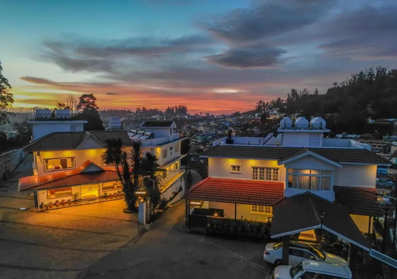 Facade/entrance in The Baron Facade/entrance in The Baron