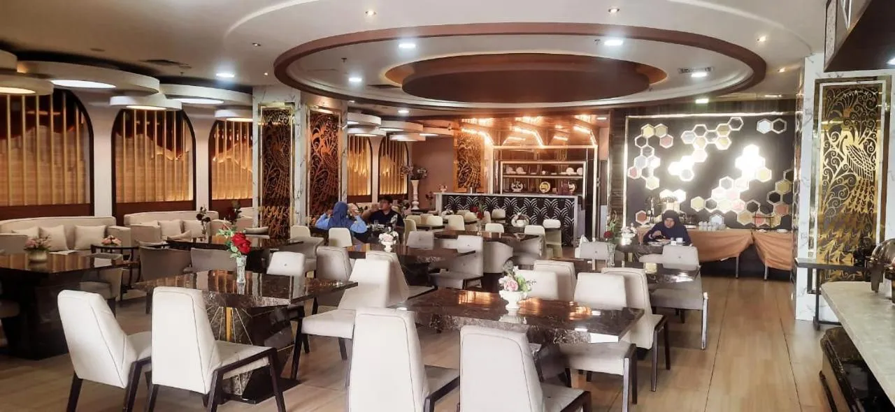 Restaurant/places to eat in Hotel Daily Inn Bandung