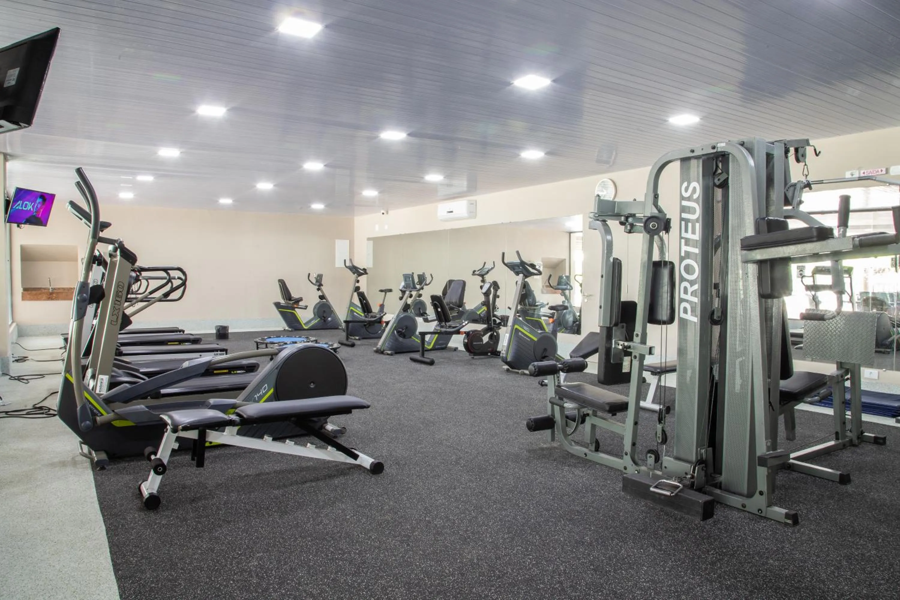 Fitness centre/facilities in Beach Class Muro Alto Condomínio Resort By New Time
