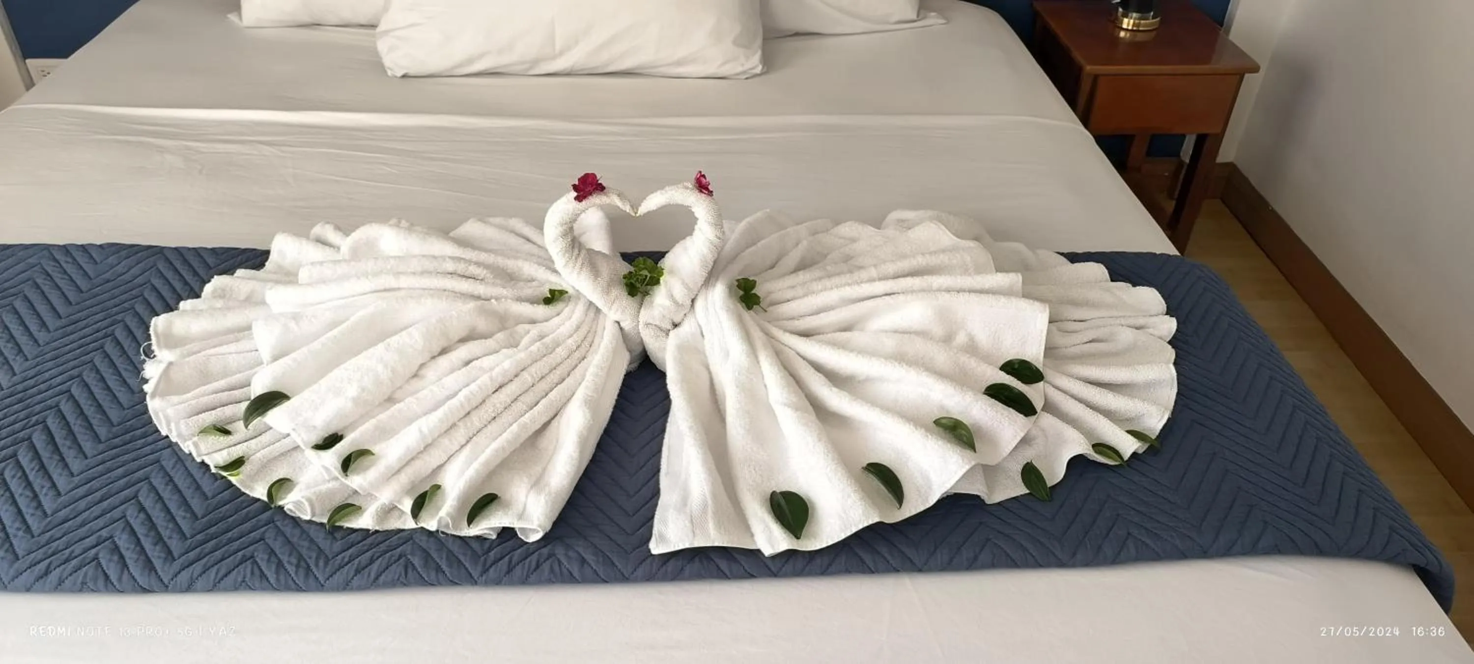 Restaurant/places to eat, Bed in Park View Hotel & Restaurant