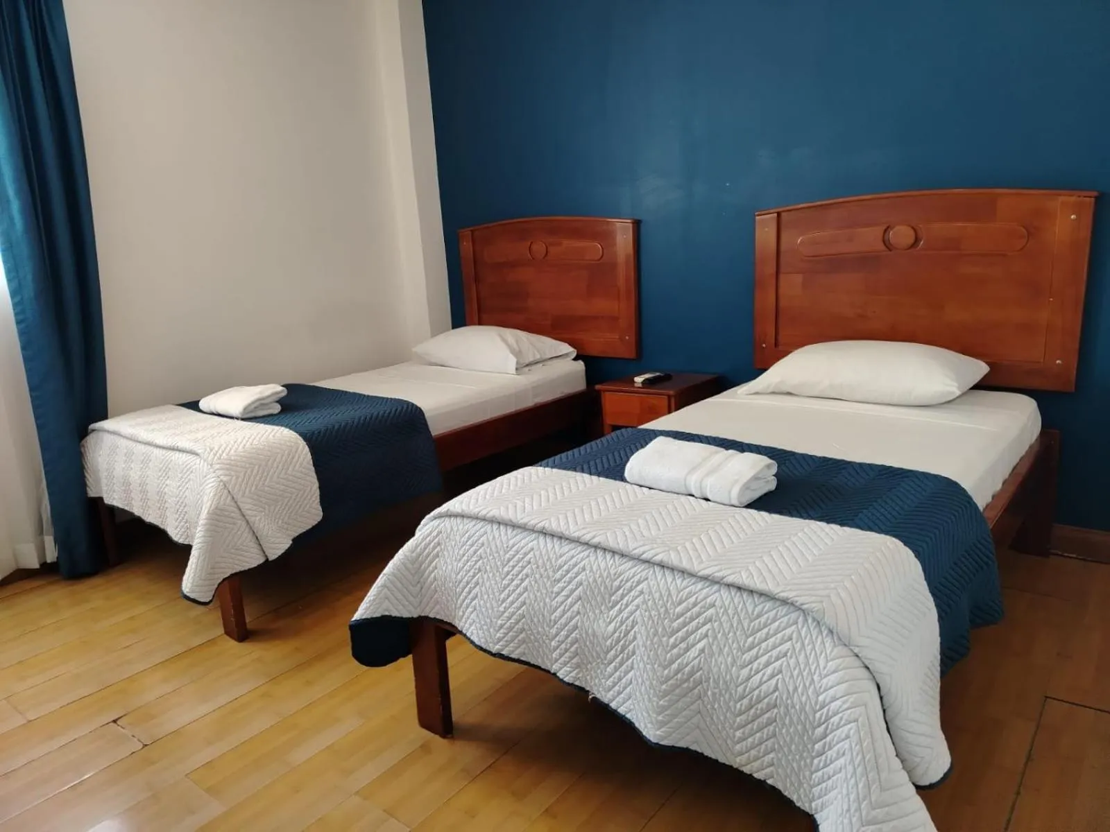 Property building, Bed in Park View Hotel & Restaurant