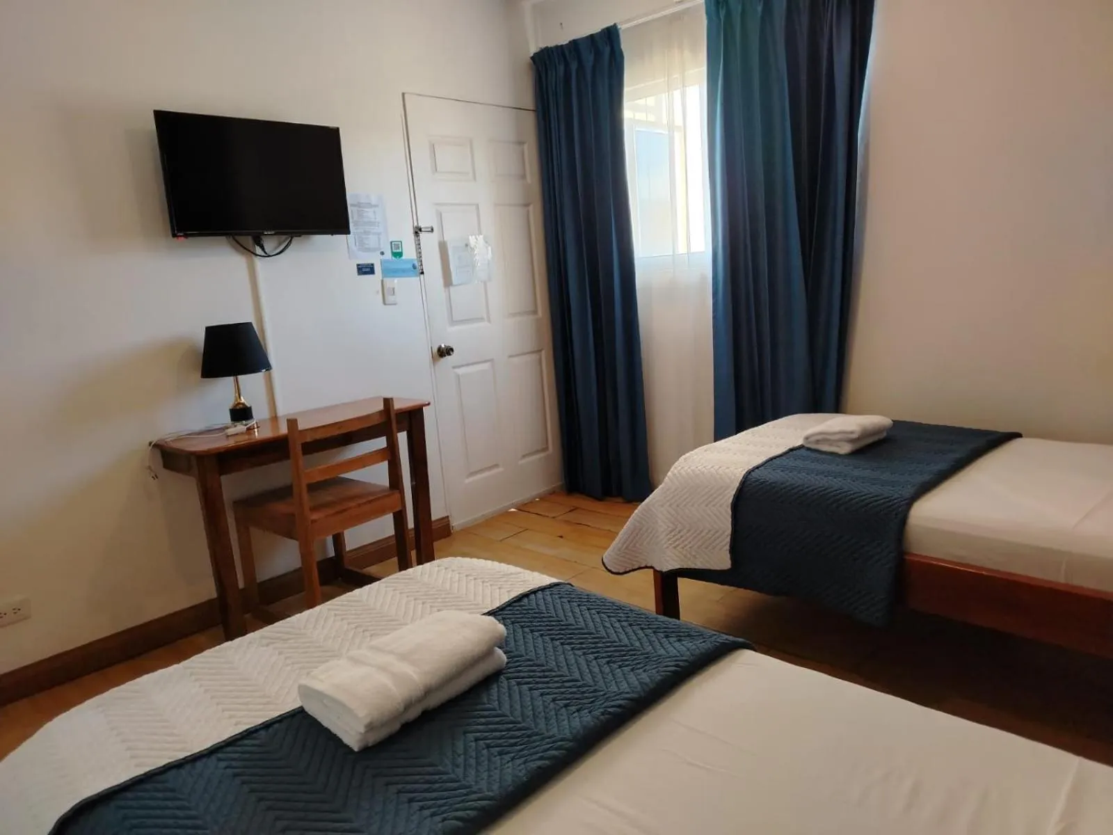 Property building, Bed in Park View Hotel & Restaurant