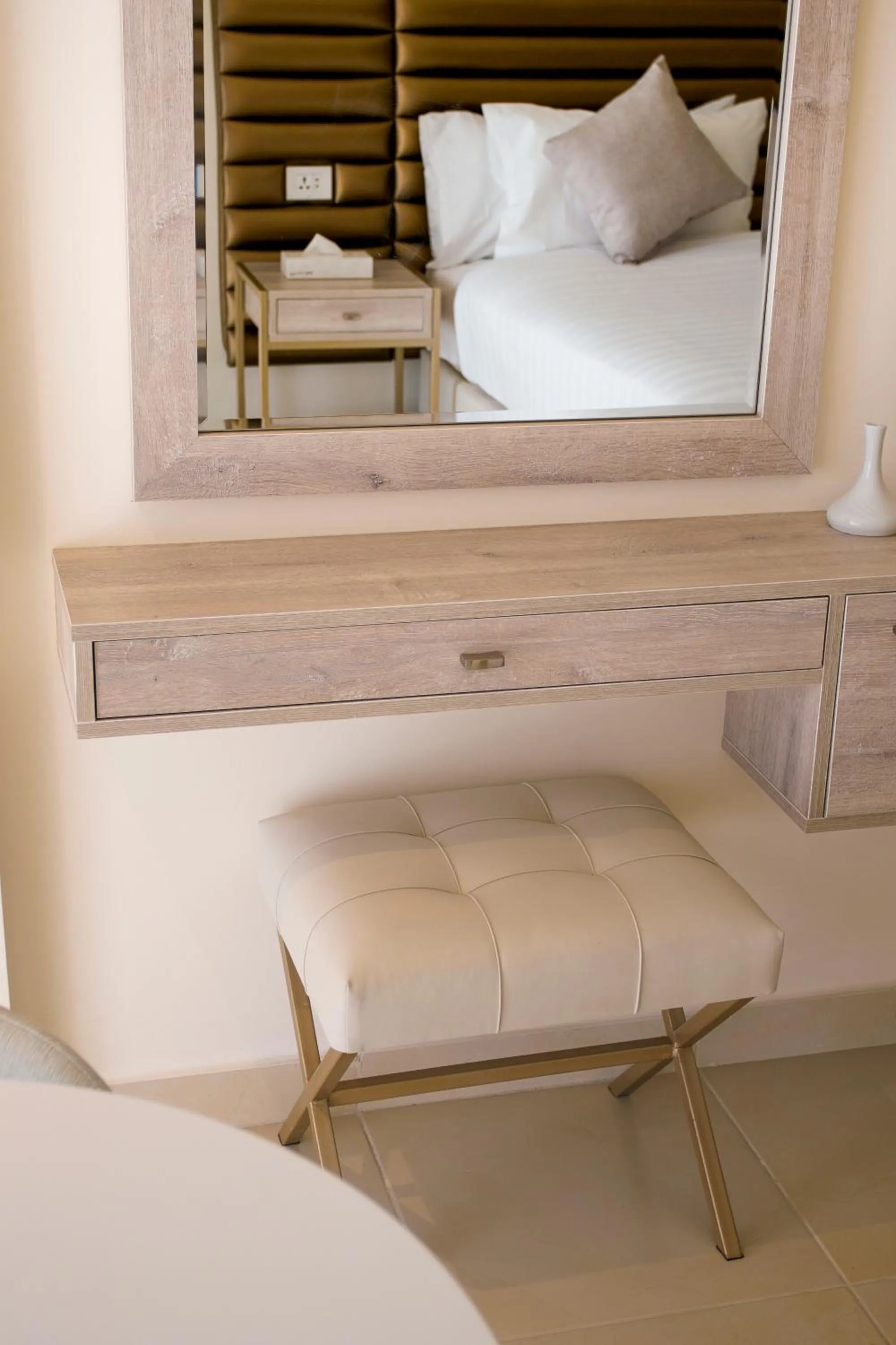 Library, Bed in Sea view hotel