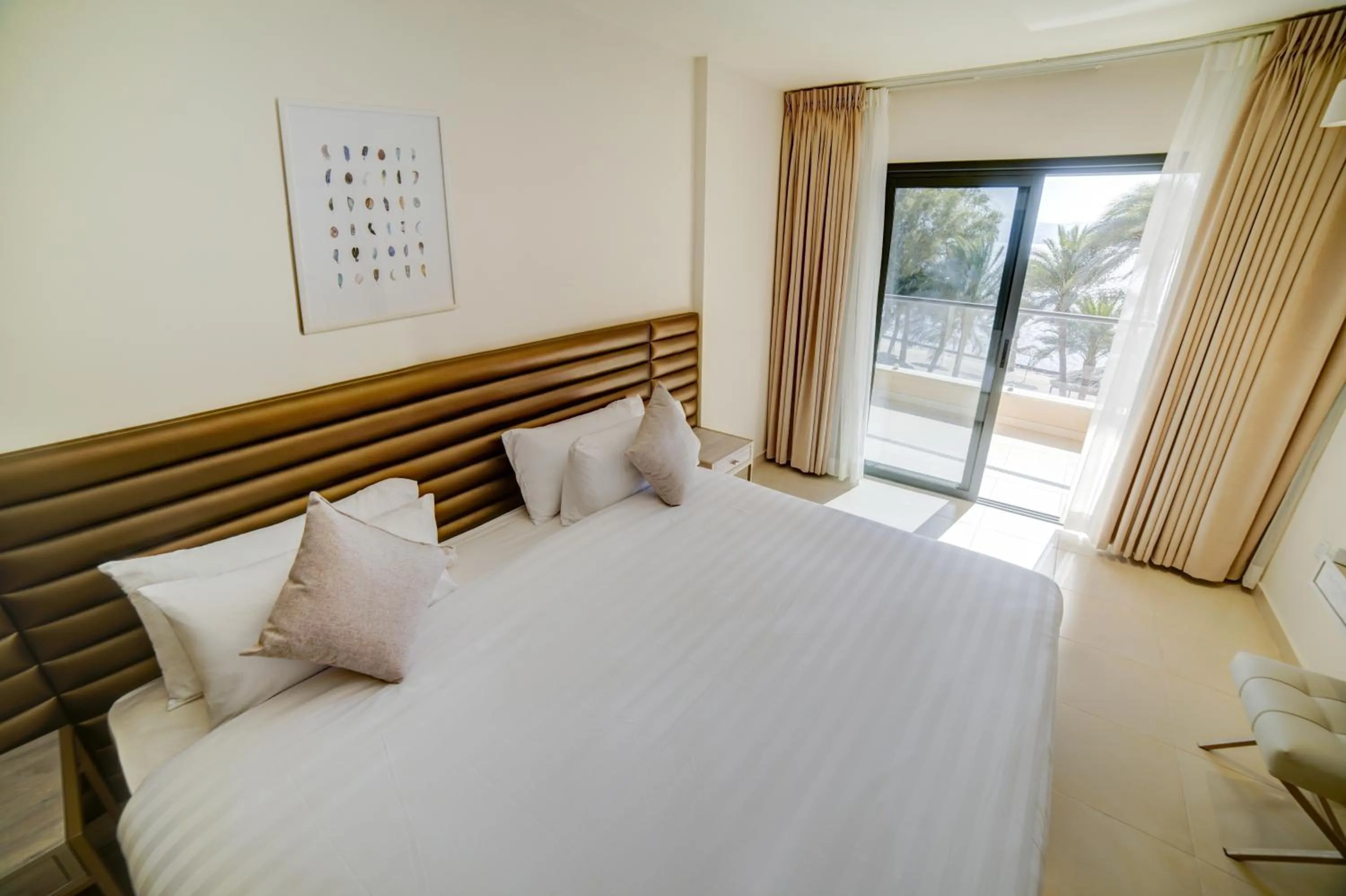 Bedroom, Bed in Sea view hotel