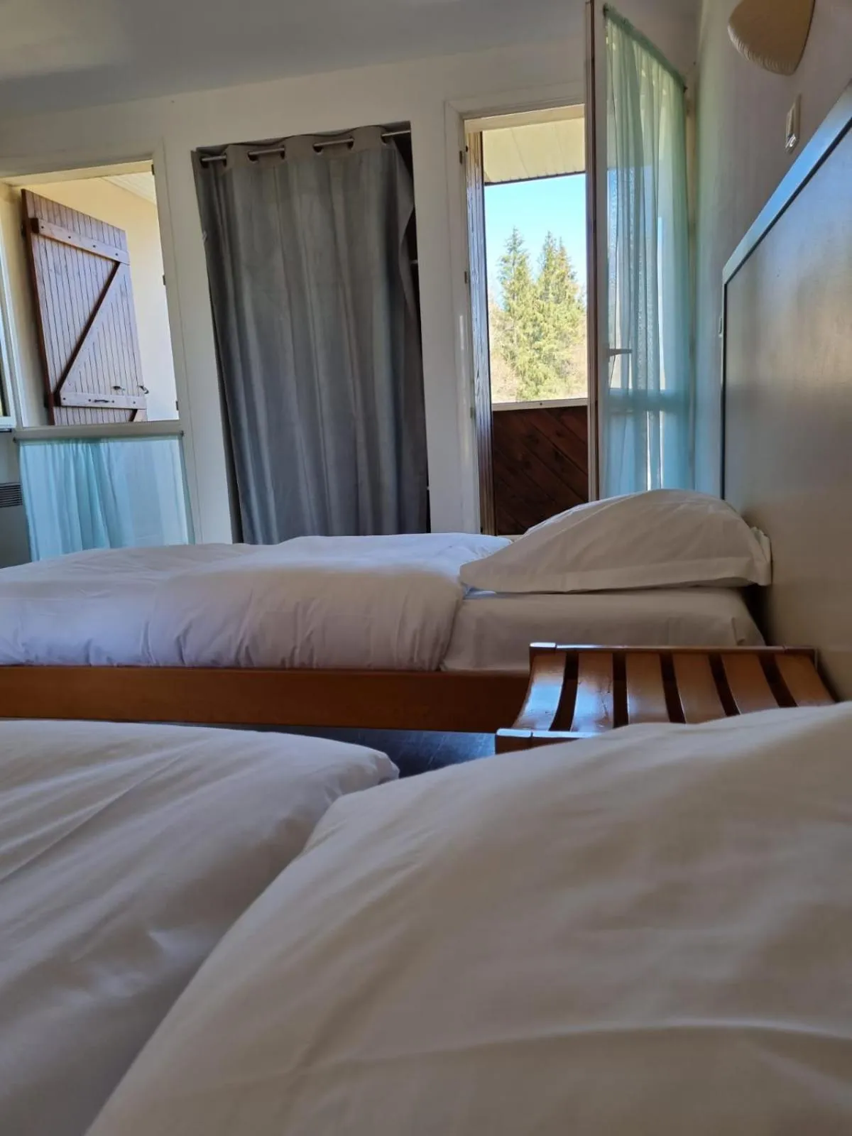 Bed in Hôtel Eden Lake