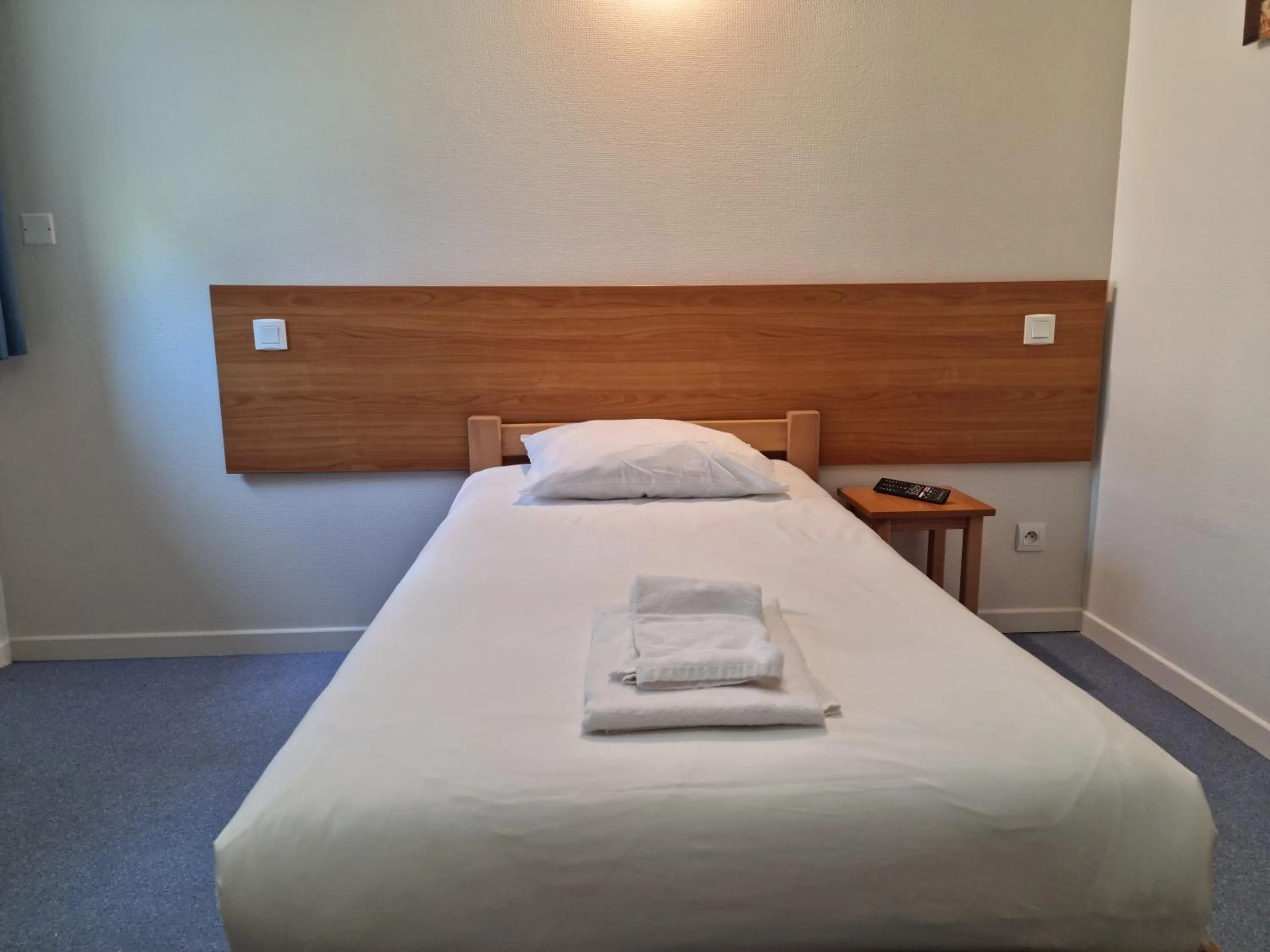 Bed in Hôtel Eden Lake