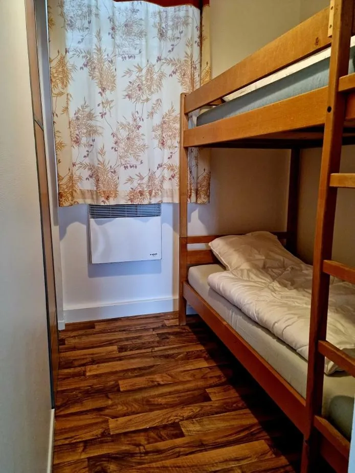 Bed in Hôtel Eden Lake