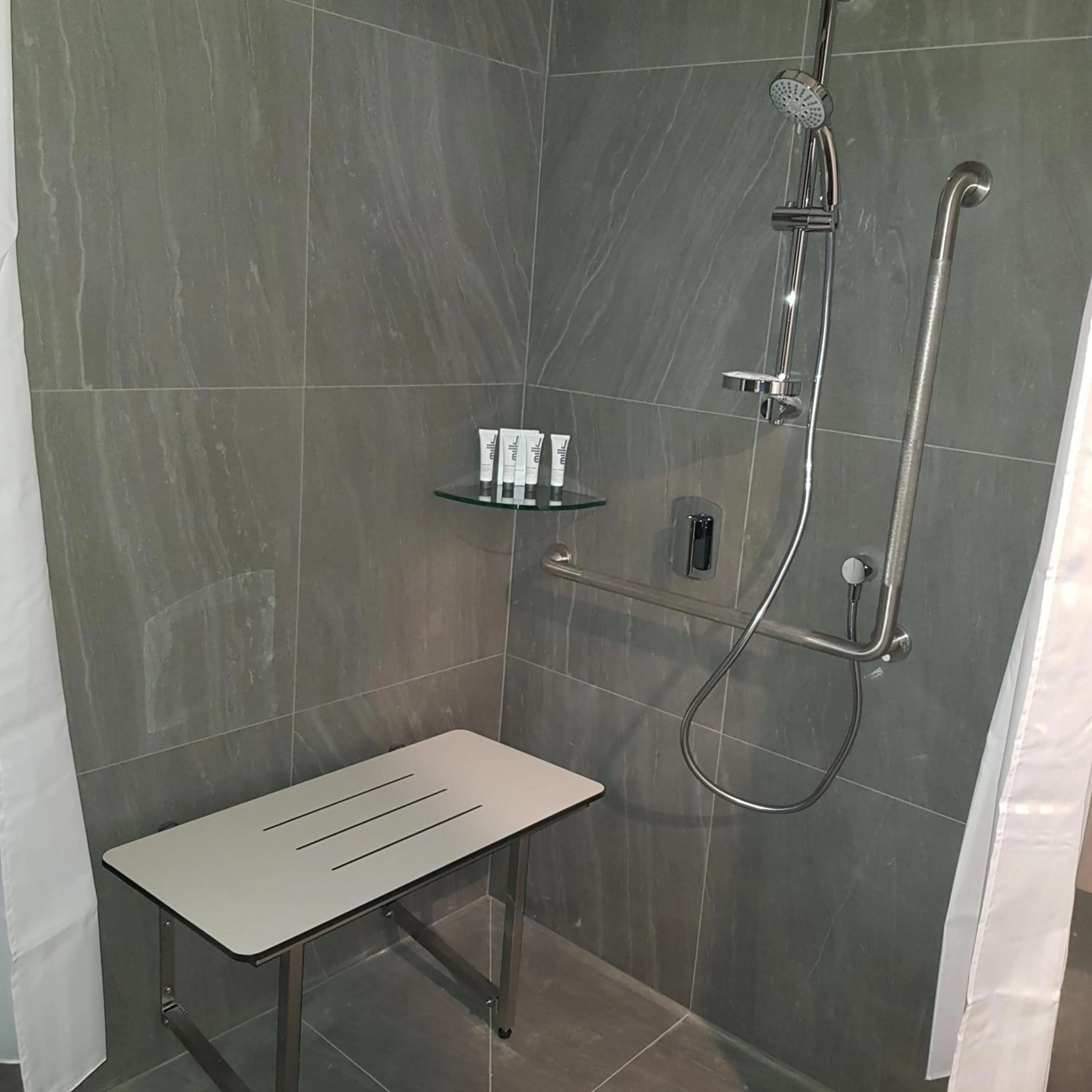 Bathroom in Quest Queenstown Apartments Remarkables Park