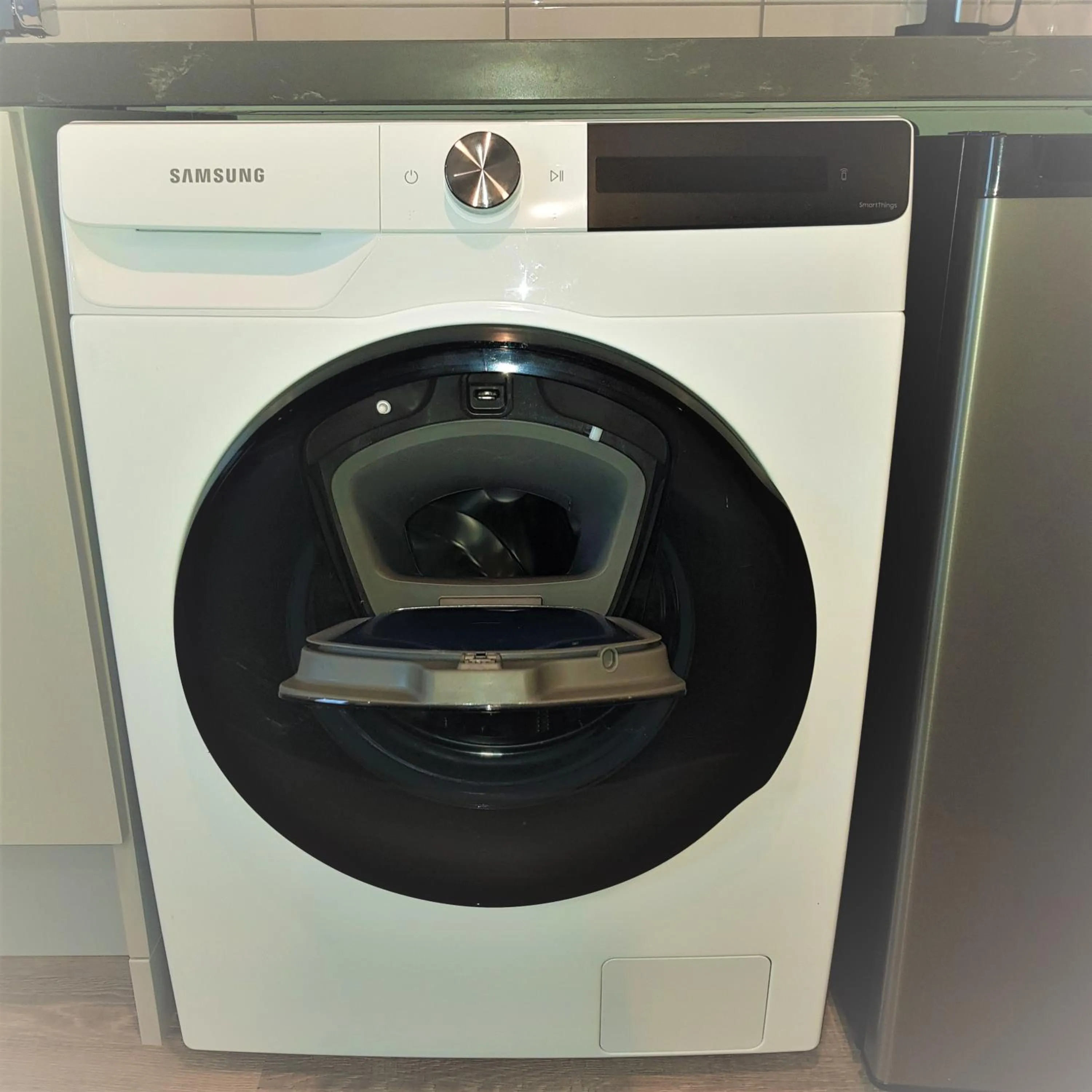 washing machine in Quest Queenstown Apartments Remarkables Park