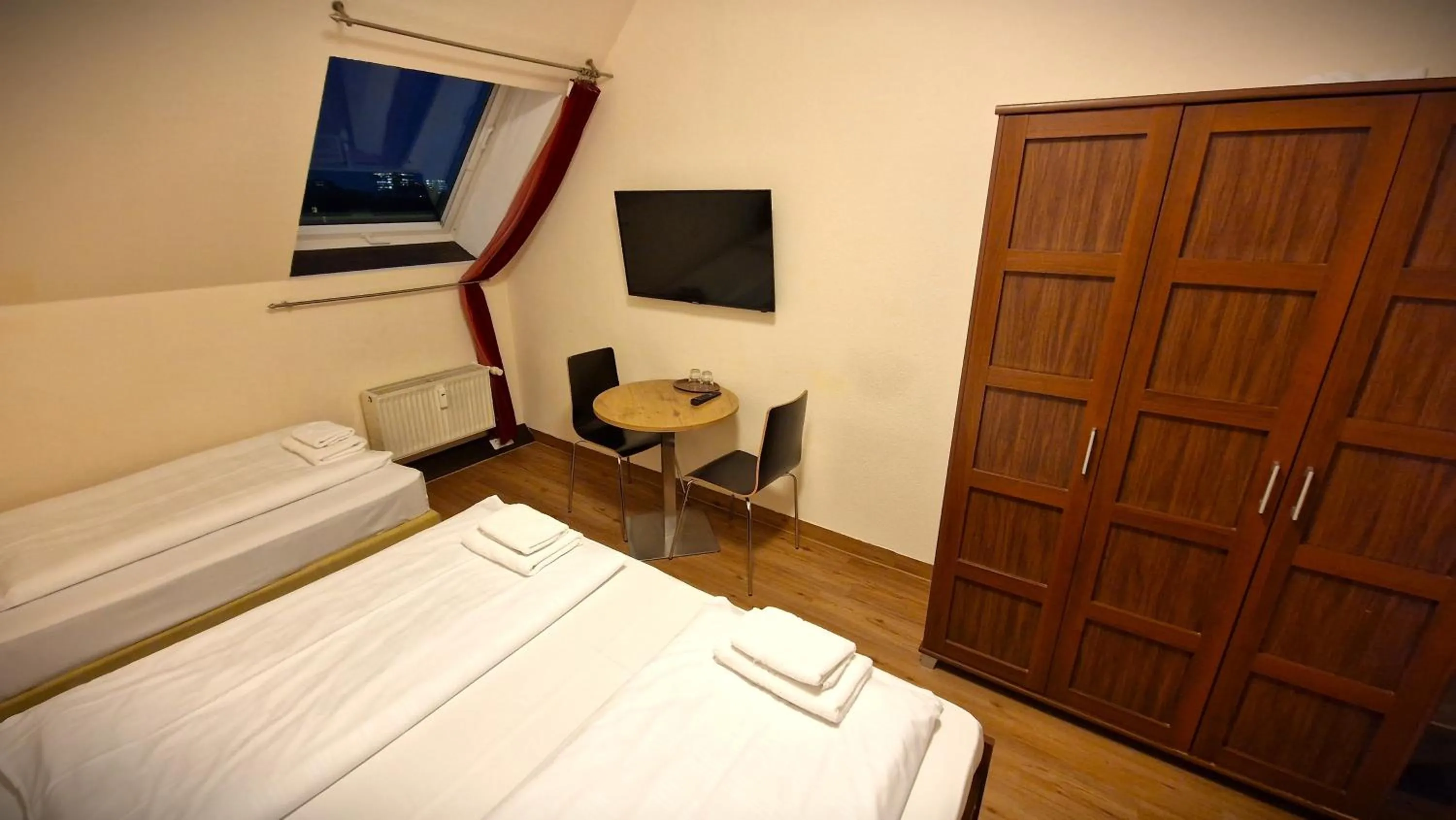 Photo of the whole room in Mikon Eastgate Hotel - City Centre