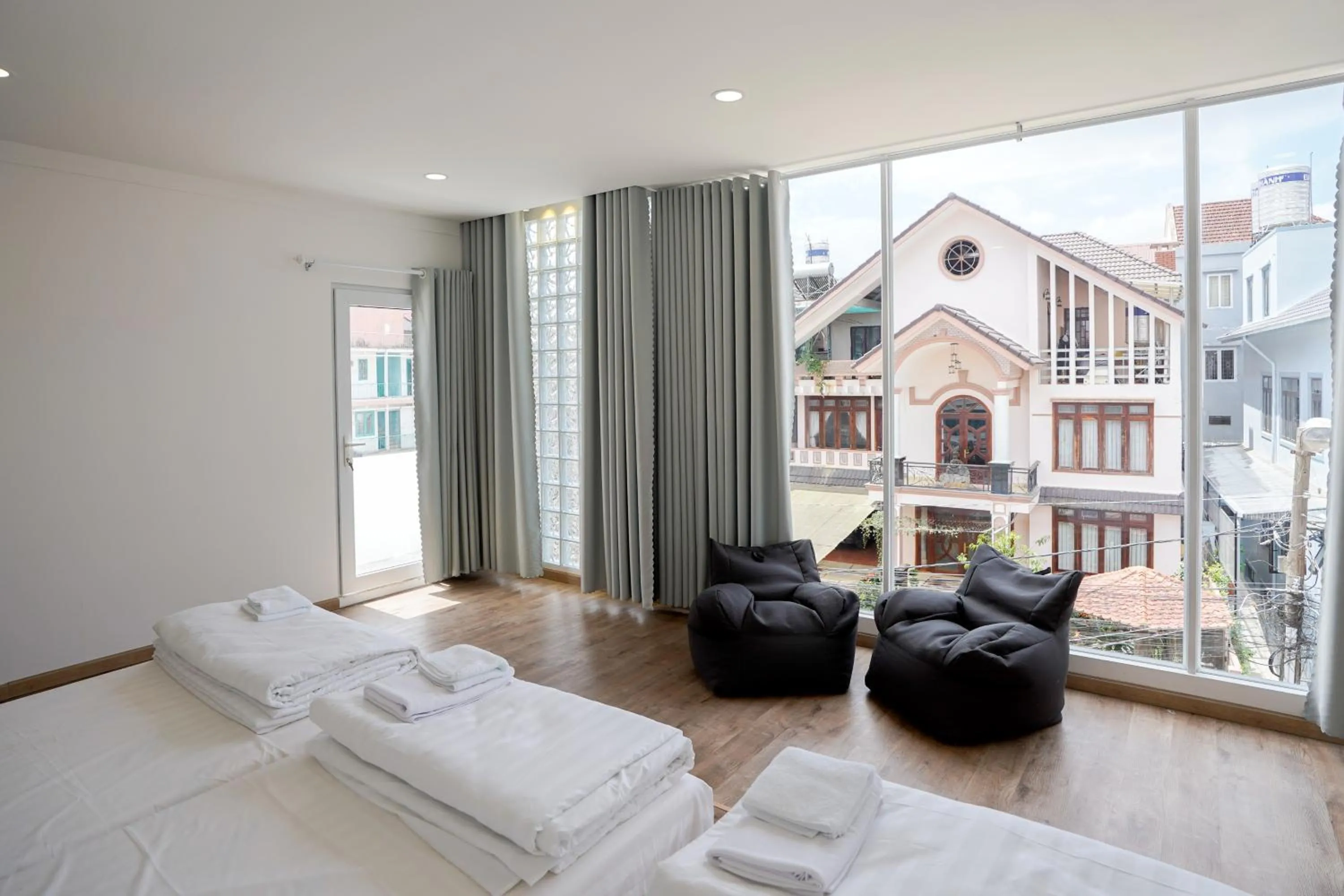 Quiet street view, Bed in Whammy House Dalat