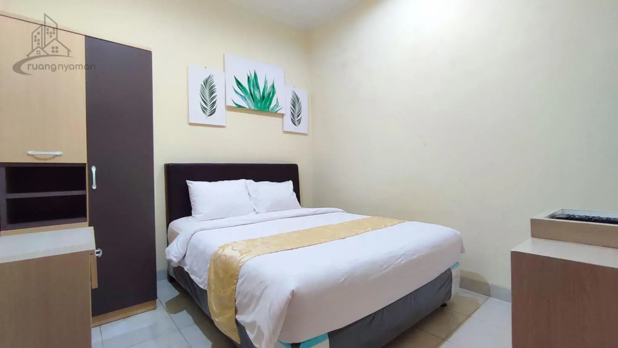Bedroom, Bed in Atmosfer Guest House Sentul Bedroom, Bed in Atmosfer Guest House Sentul