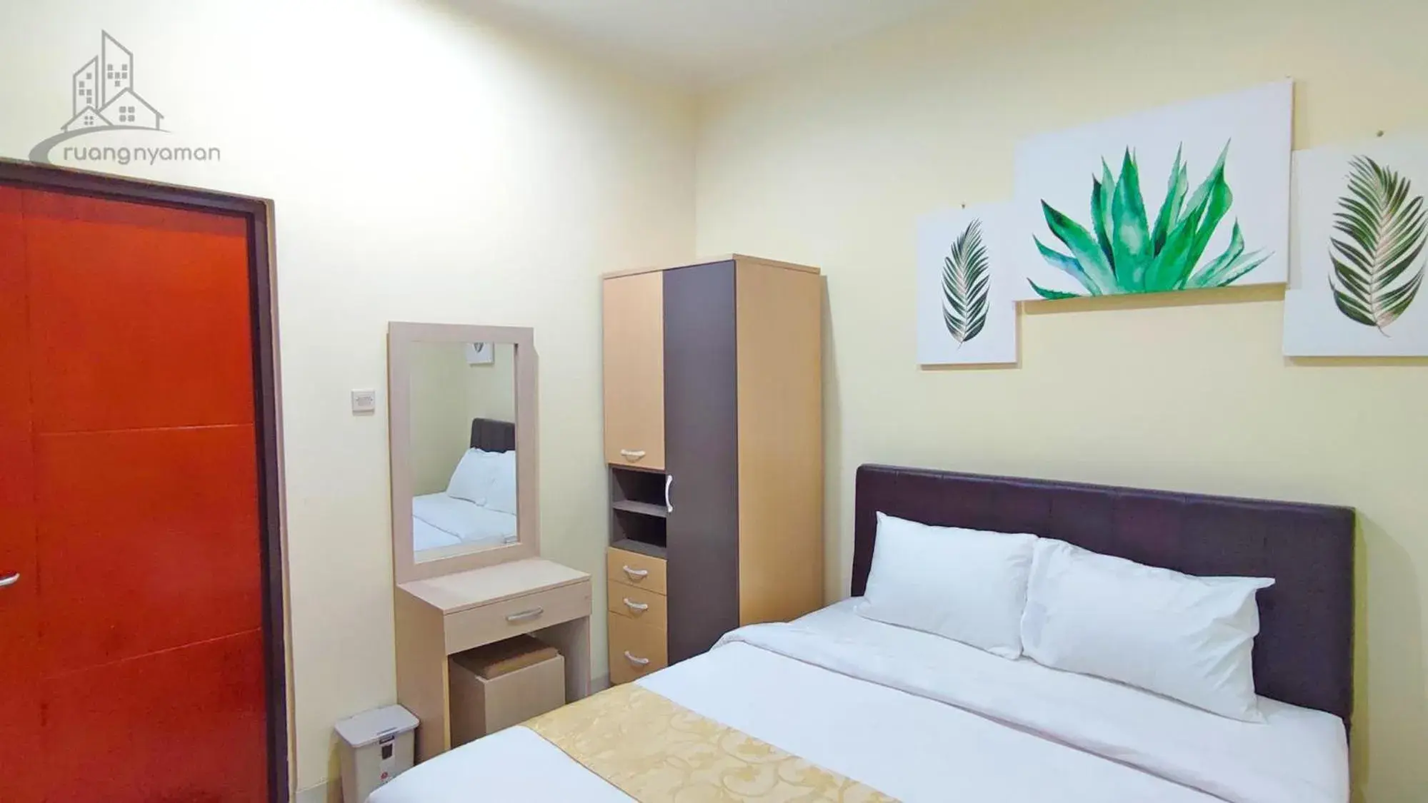 Bedroom, Bed in Atmosfer Guest House Sentul Bedroom, Bed in Atmosfer Guest House Sentul