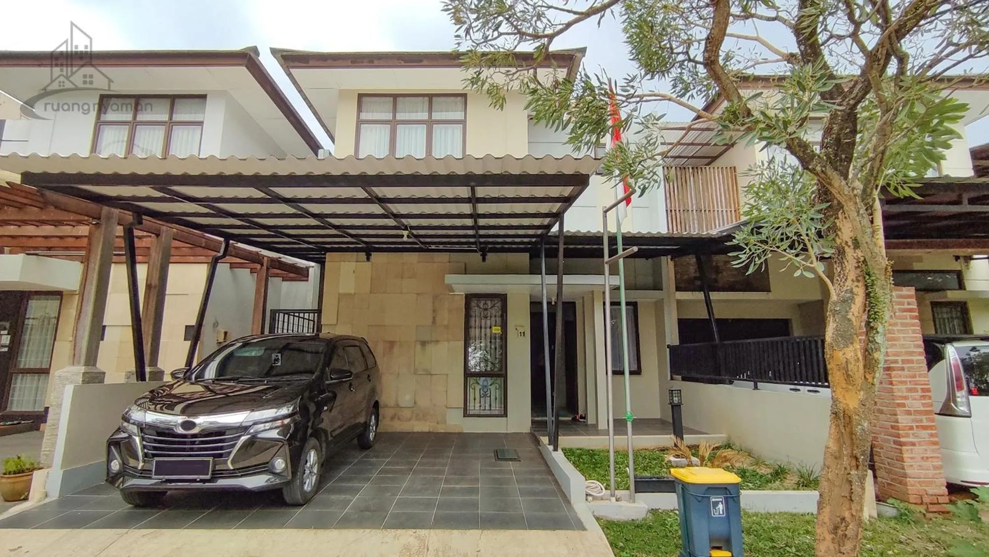 Property building in Atmosfer Guest House Sentul