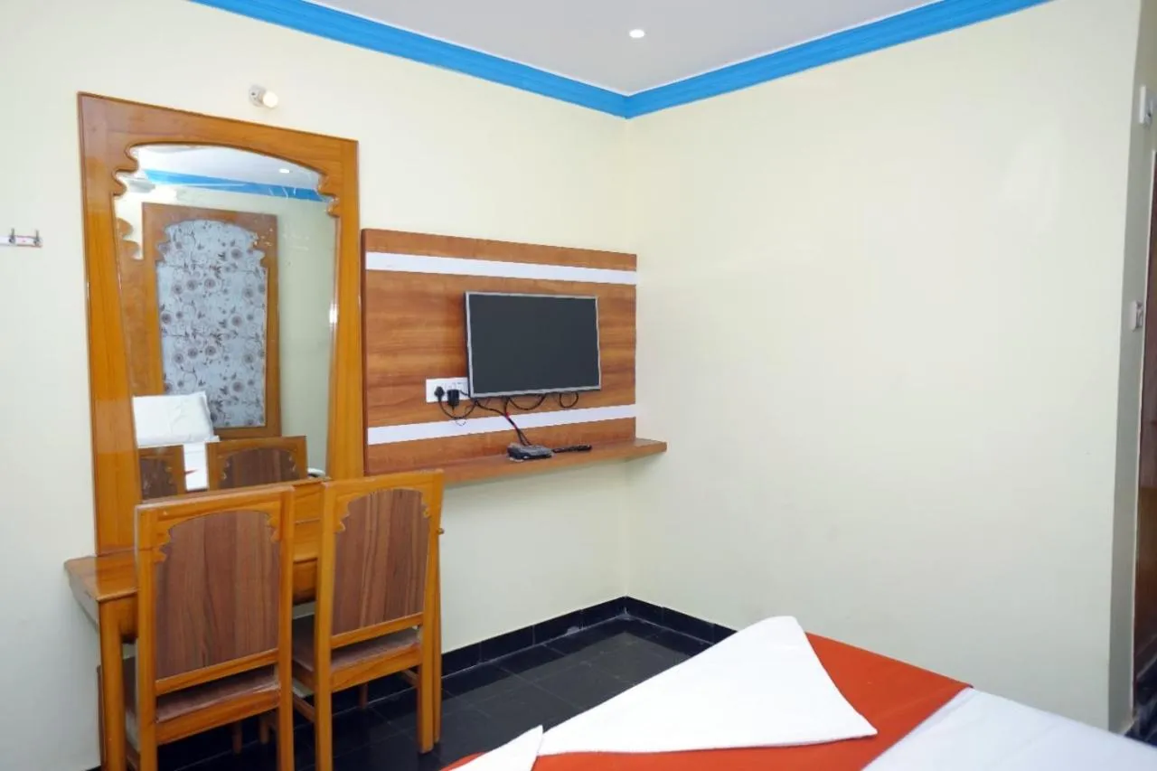 HOTEL ASWINI GRAND LODGE