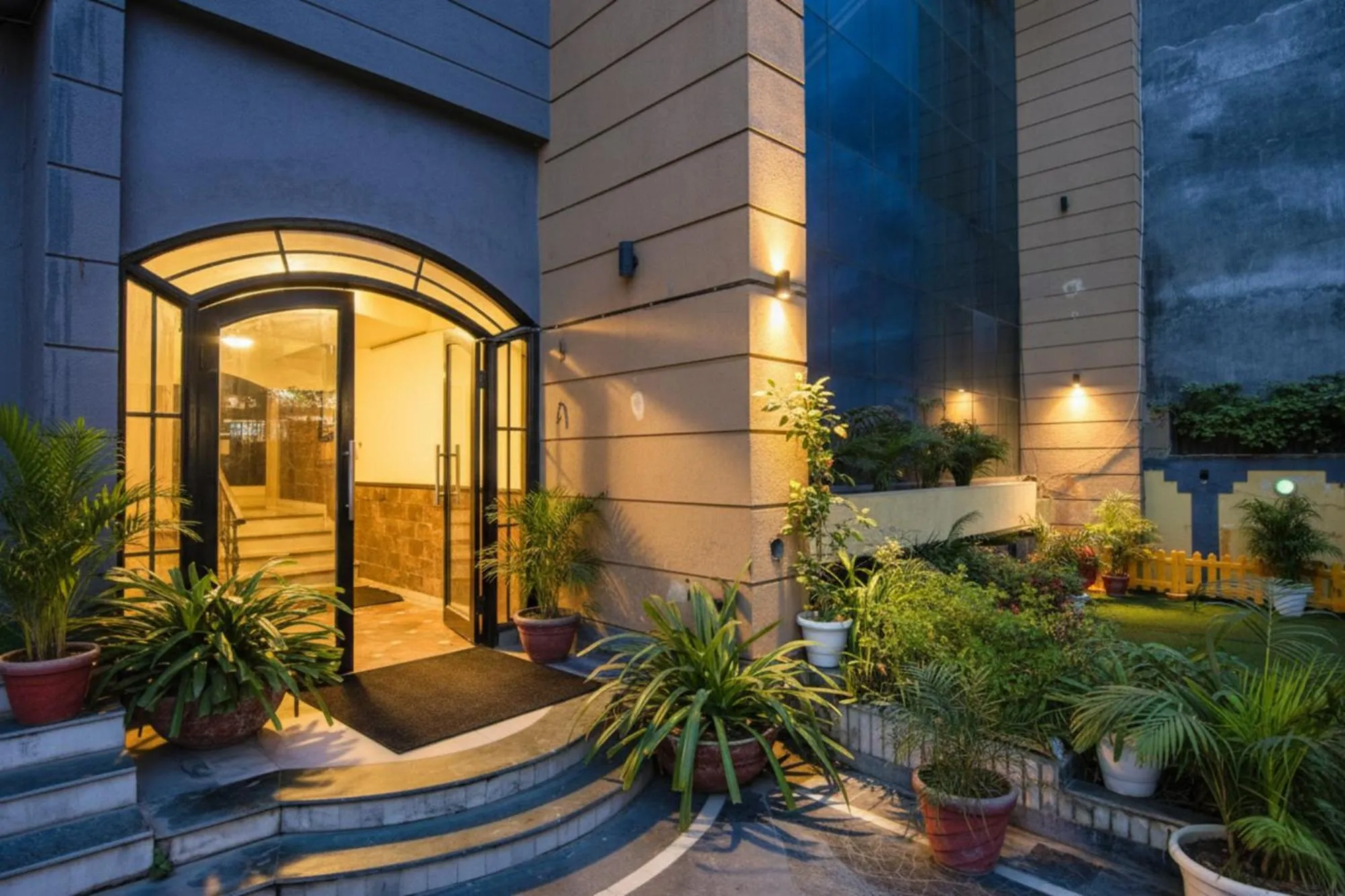 Facade/entrance in Via Singh Suite - DLF Phase 3, Gurugram