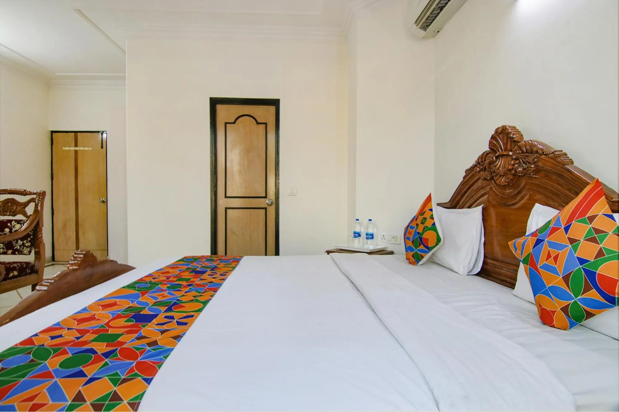 Bed in FabHotel Singh Suite - DLF Phase 3, Gurugram