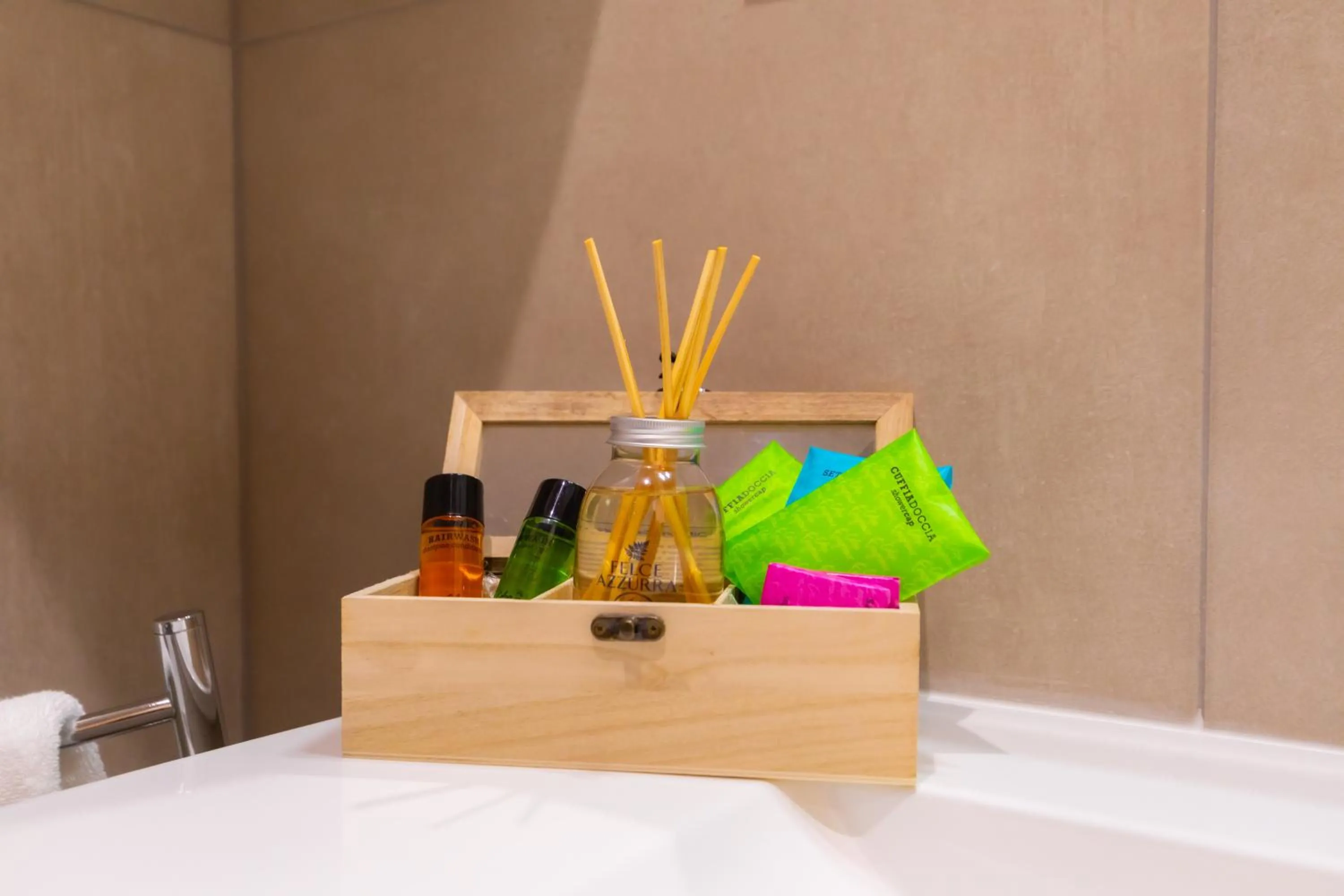 Decorative detail in Le Meraviglie Di Napoli