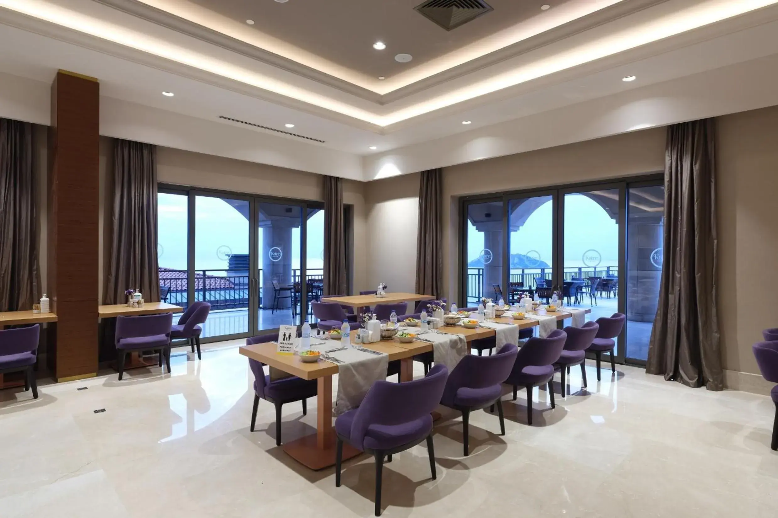 Restaurant/places to eat in Birun Ada Hotel Restaurant/places to eat in Birun Ada Hotel