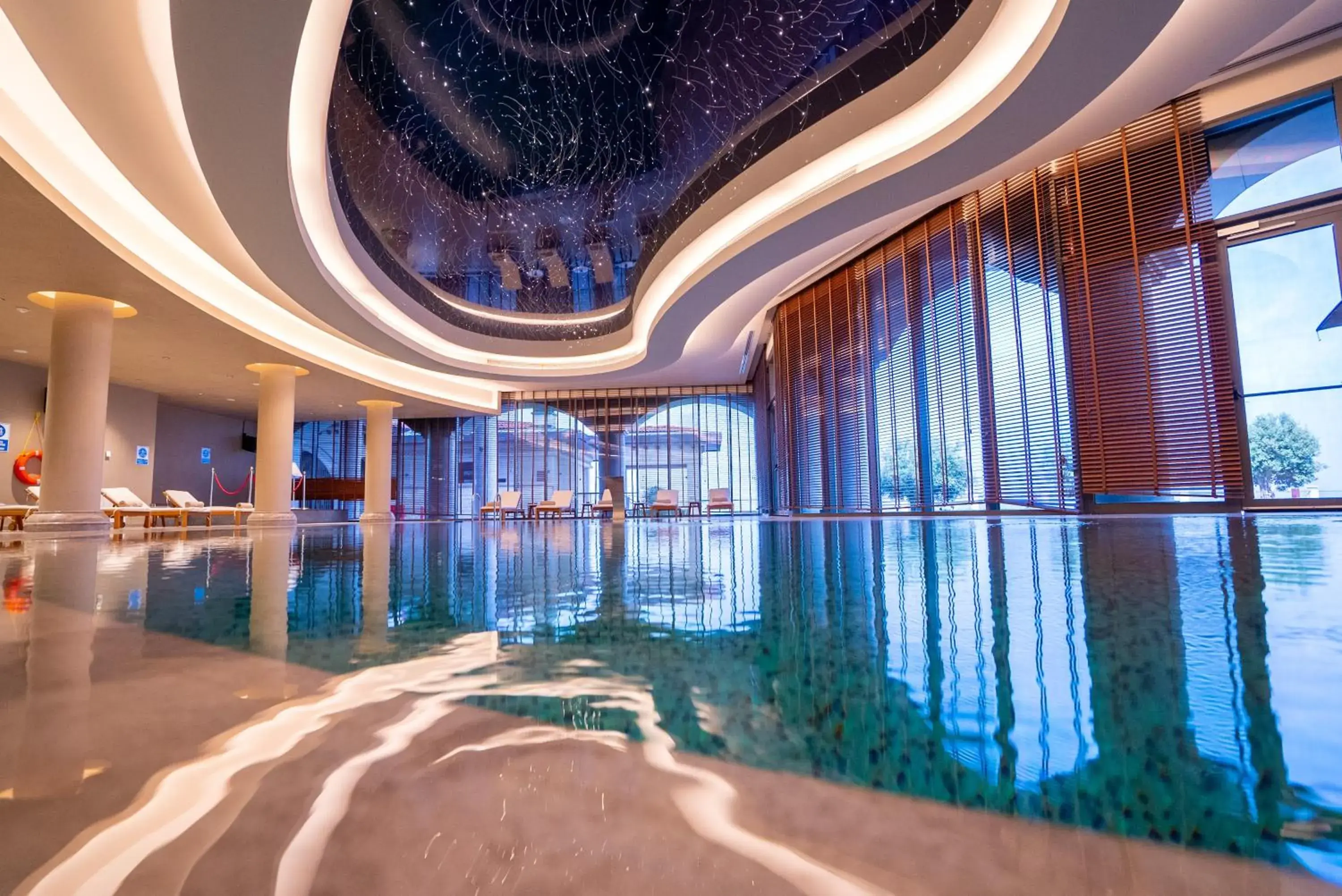 Swimming pool in Birun Ada Hotel Swimming pool in Birun Ada Hotel