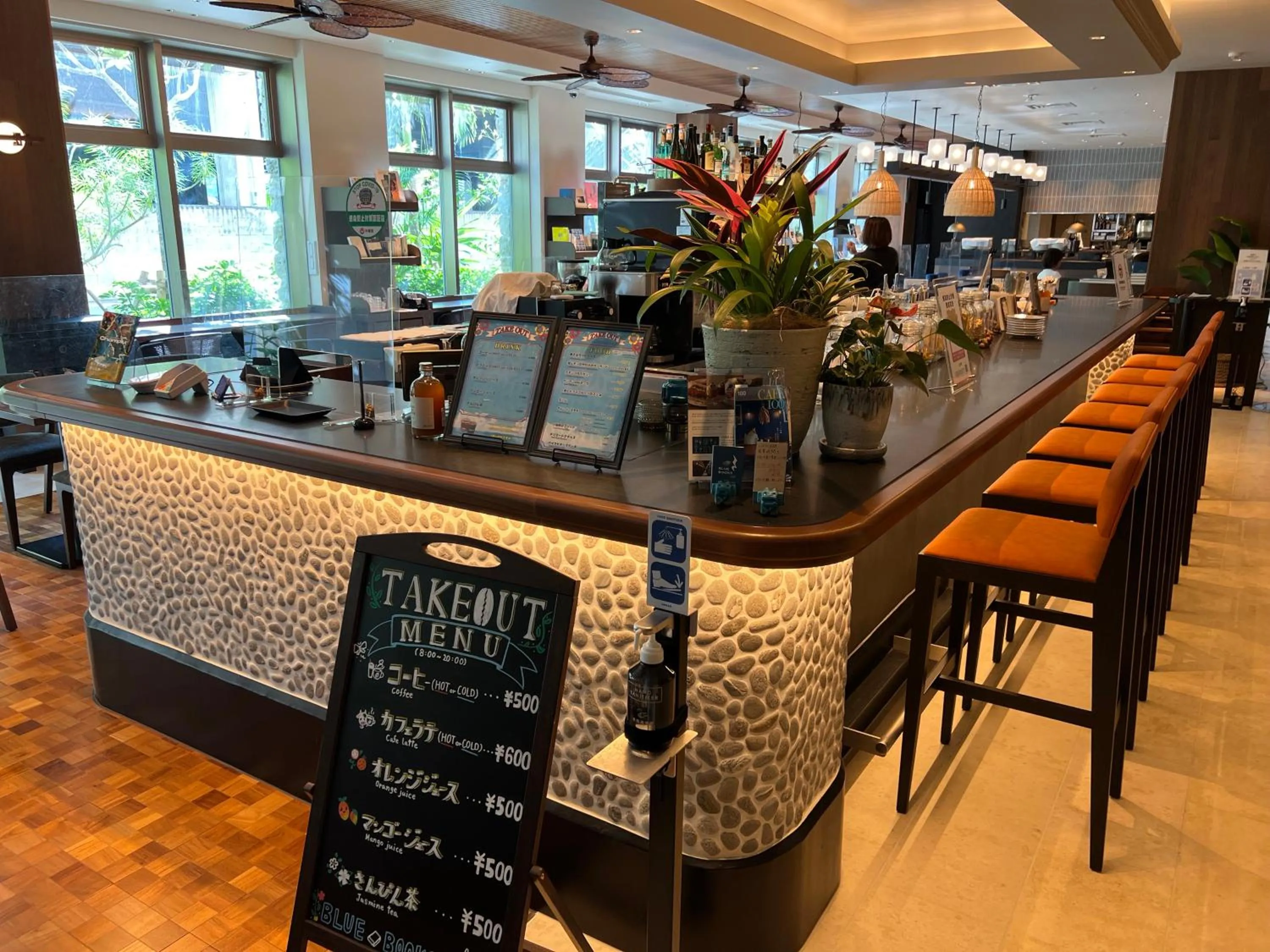 Restaurant/places to eat in Hotel Resol Trinity Naha