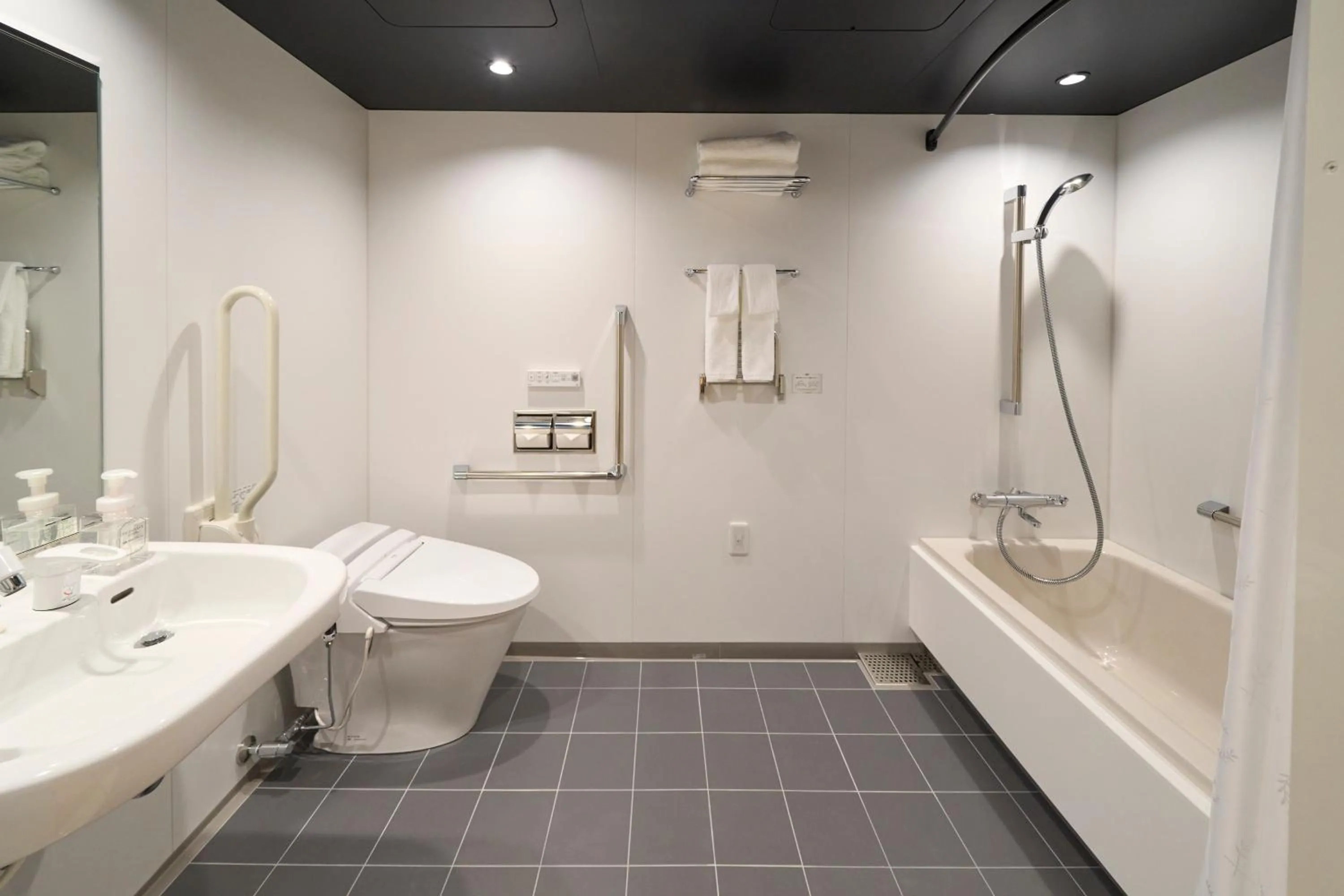 Bathroom in Hotel Resol Trinity Naha