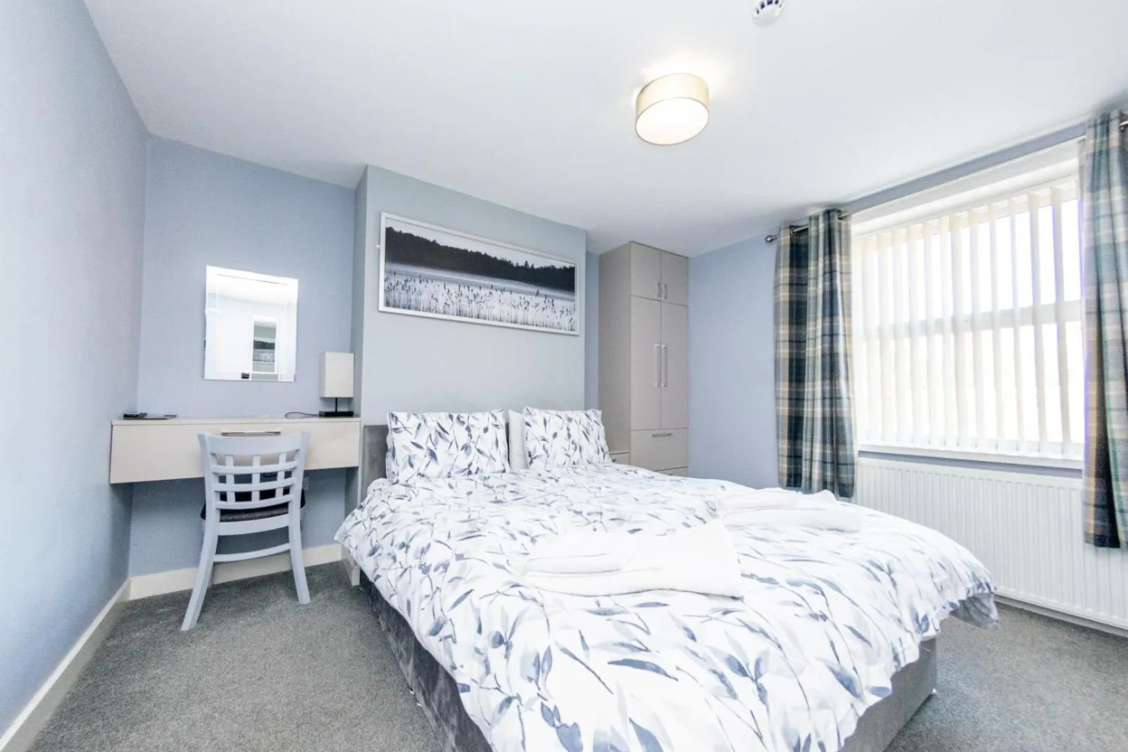 Bedroom, Bed in The Halfway House Inn