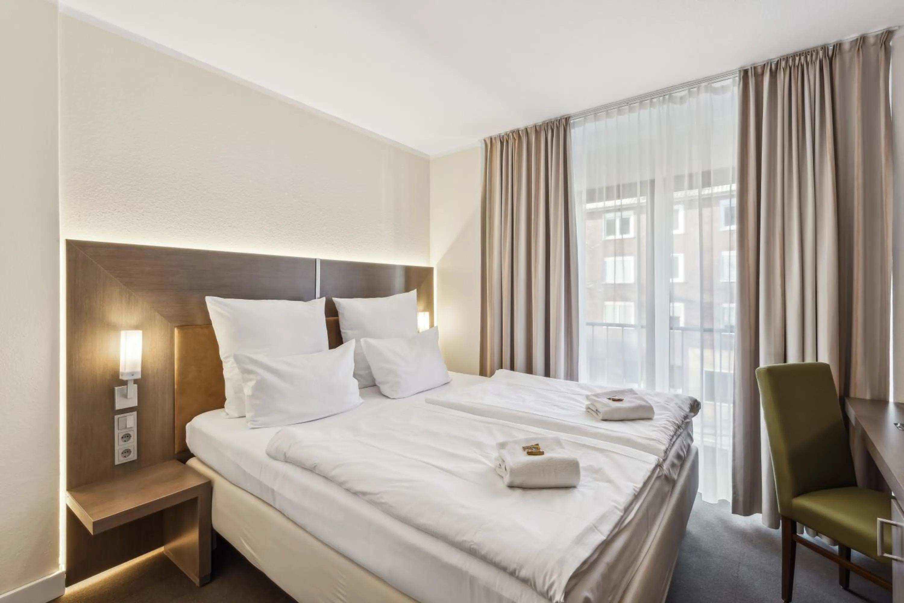 Bed in Cityhotel Amadeus