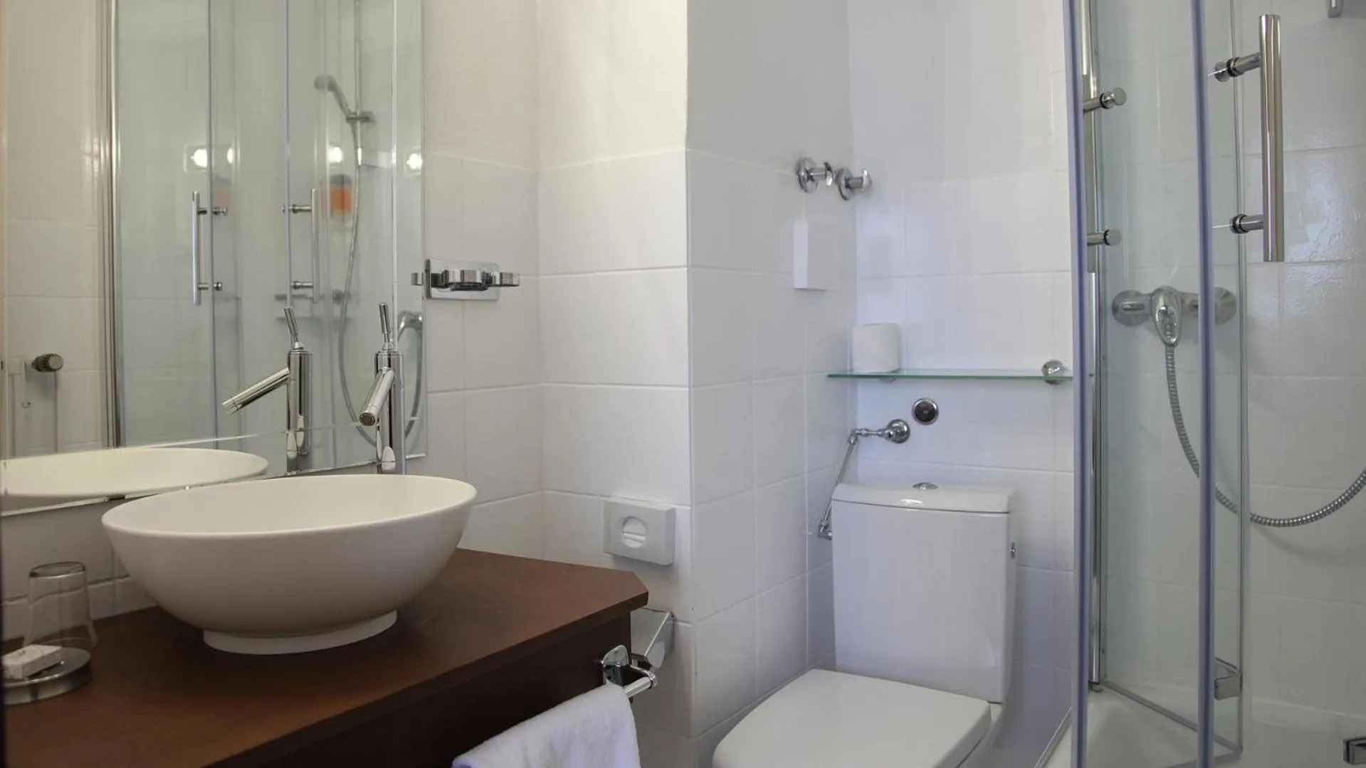 Bathroom in Cityhotel Amadeus