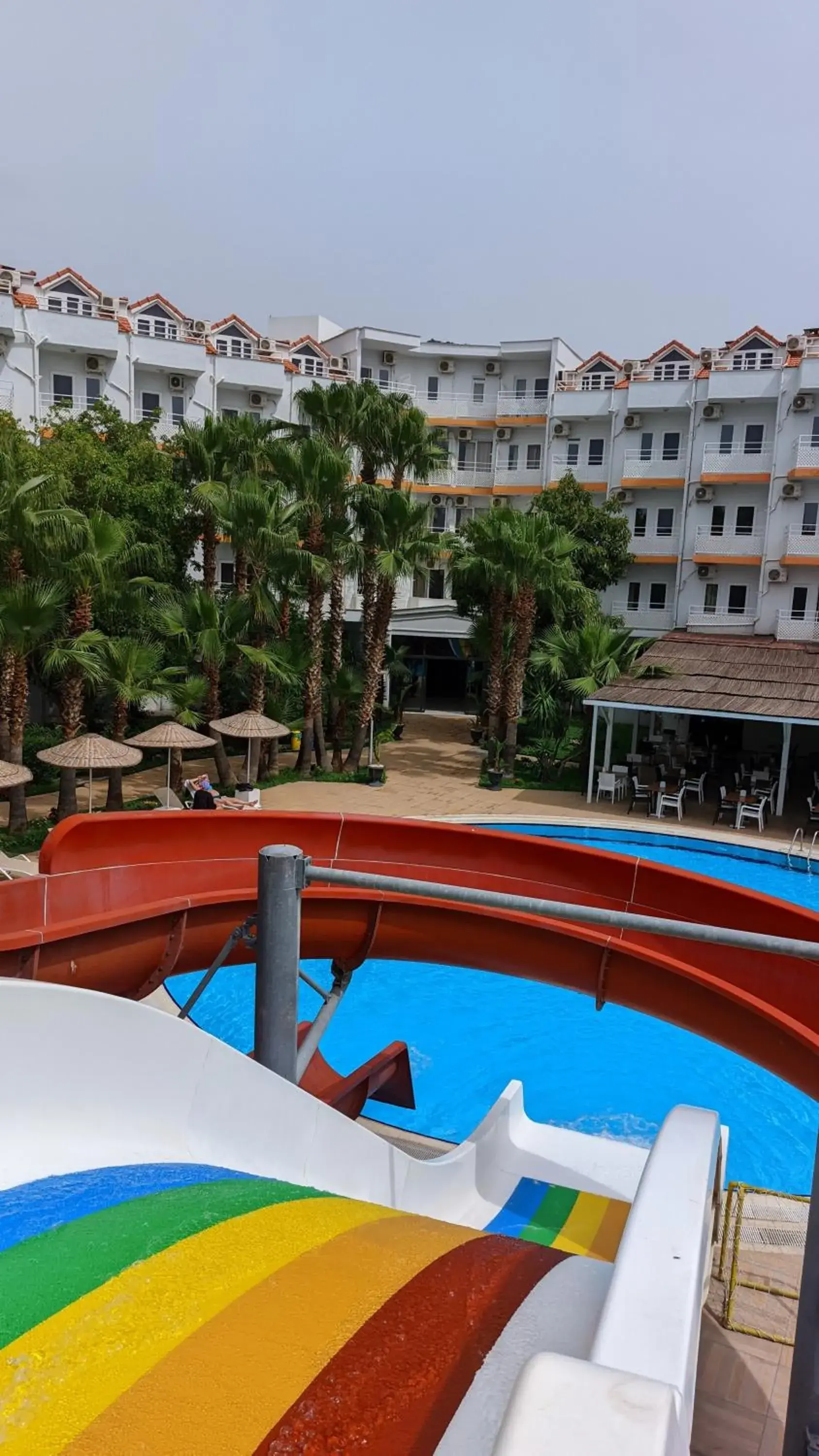 Property building in UK Hotel Kiriş Property building in UK Hotel Kiriş