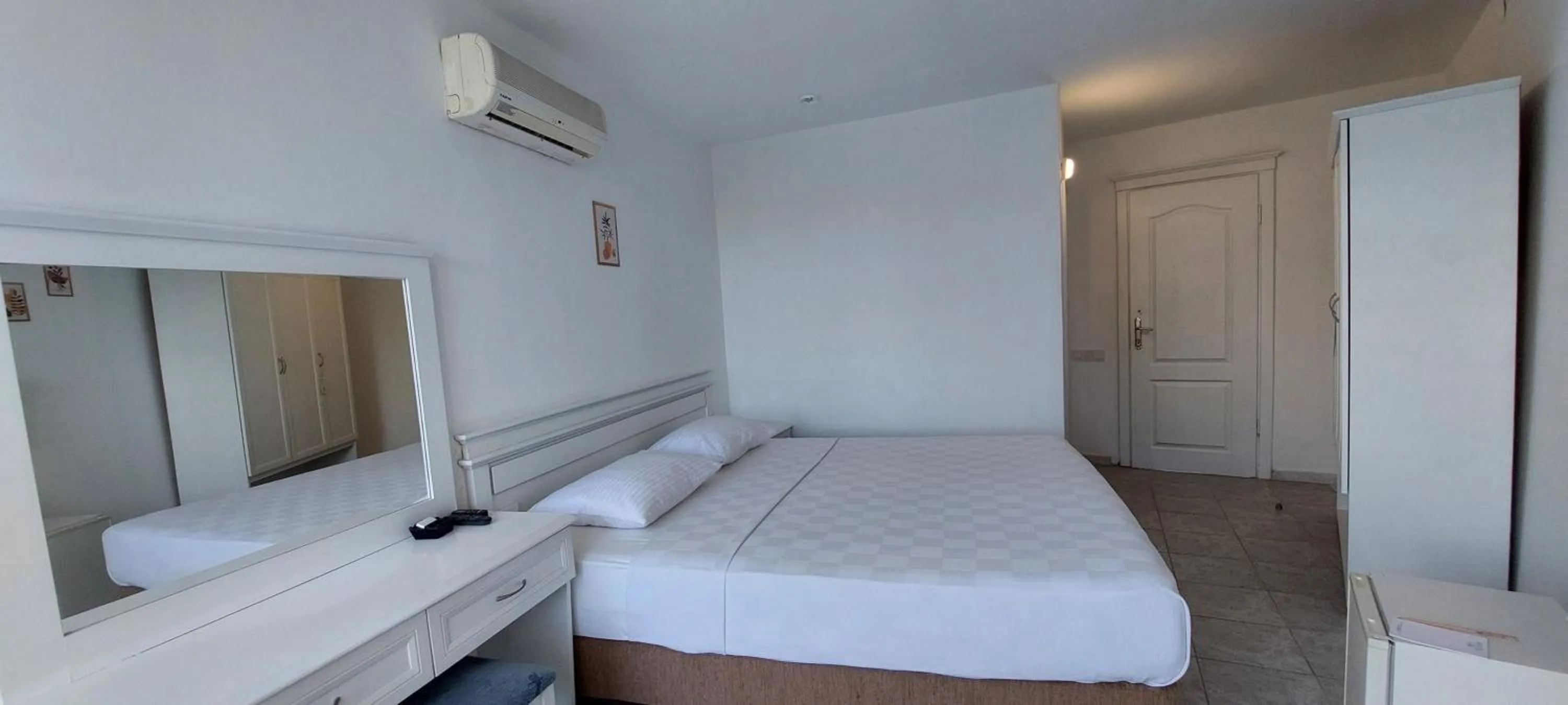 Bed in UK Hotel Kiriş