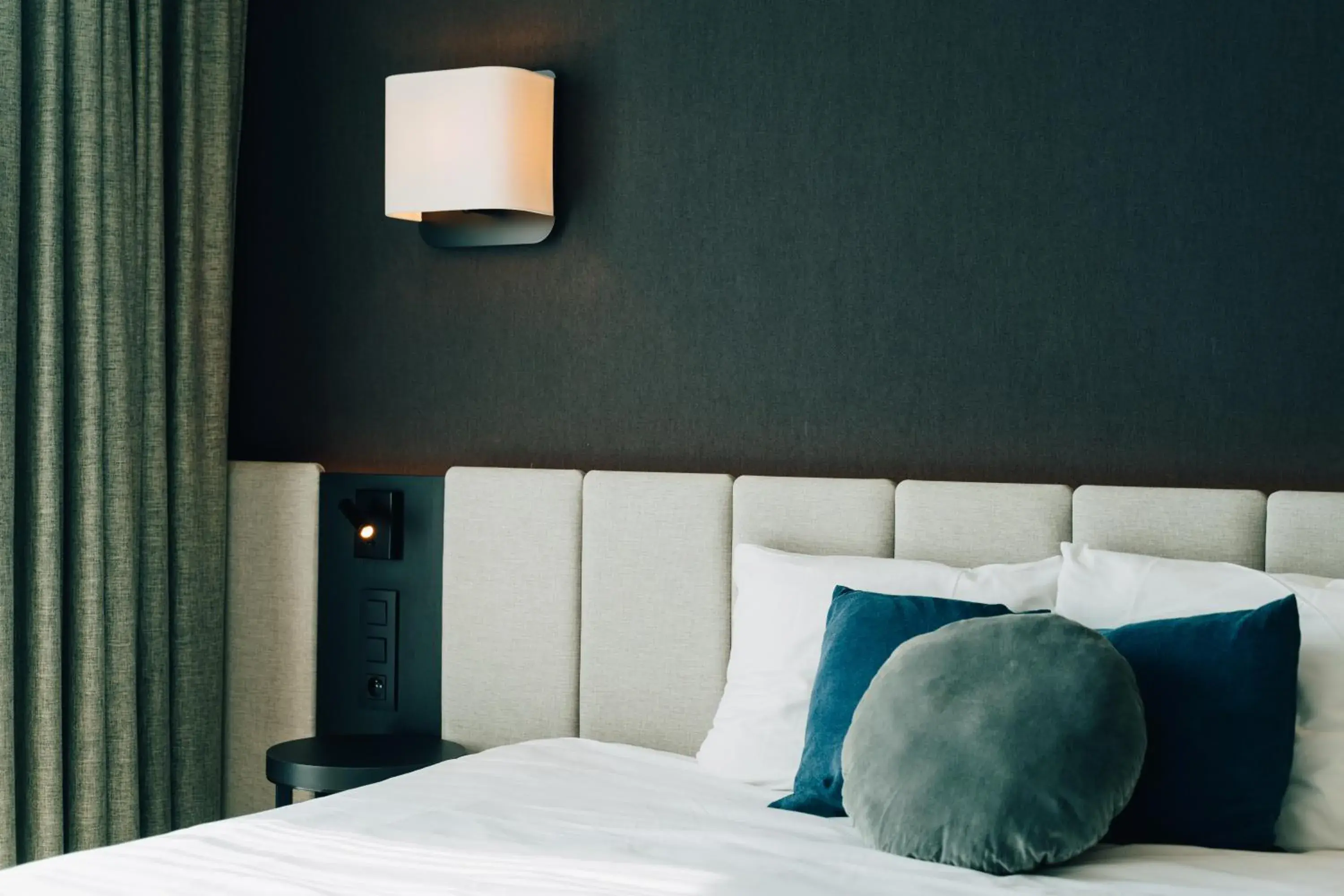 Bed in Factory Hotel Bed in Factory Hotel